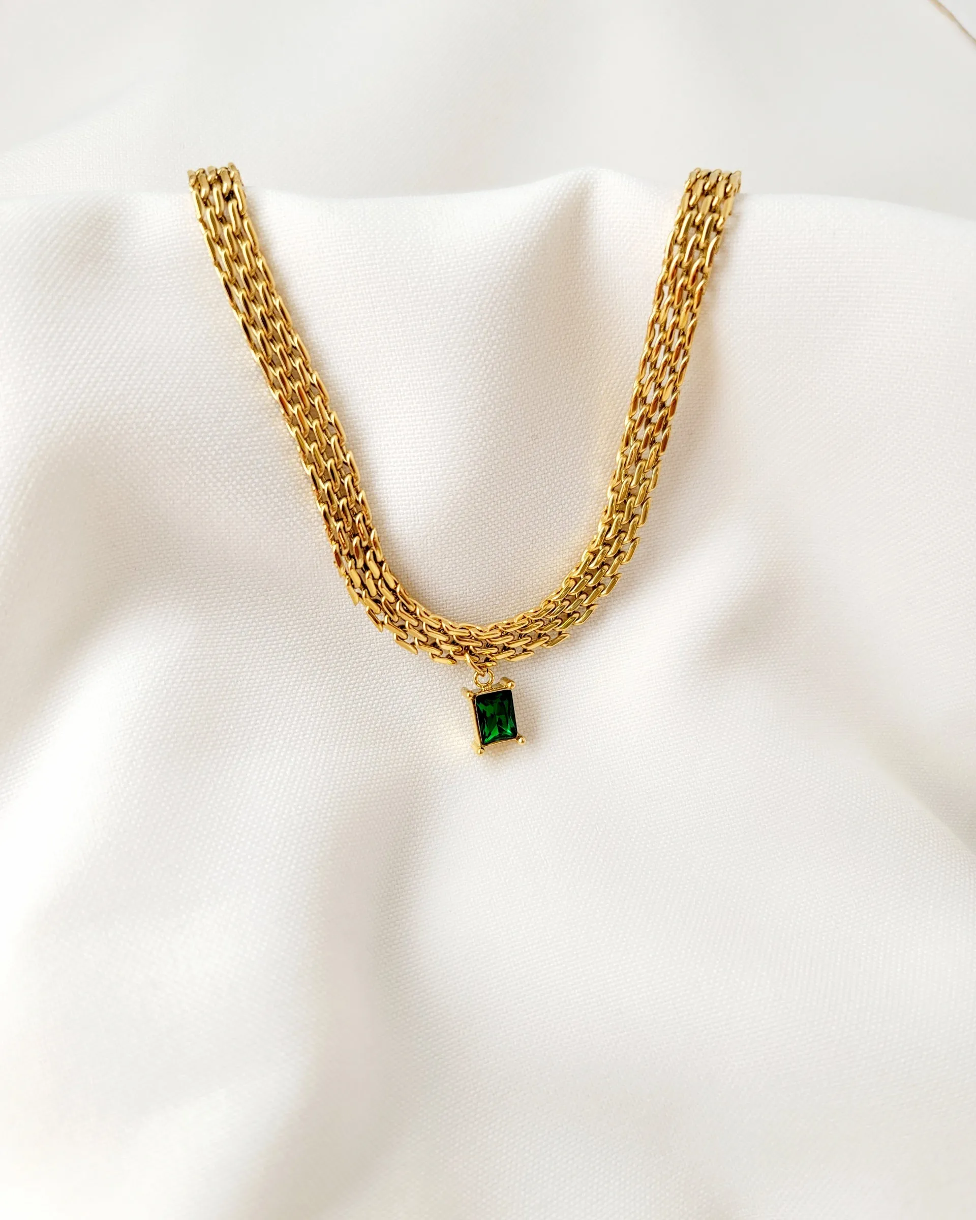 Aphrodite Necklace