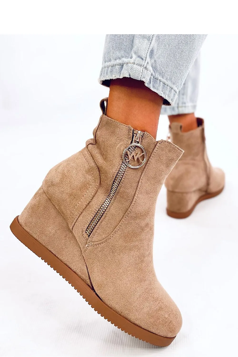Buskin boots Inello
