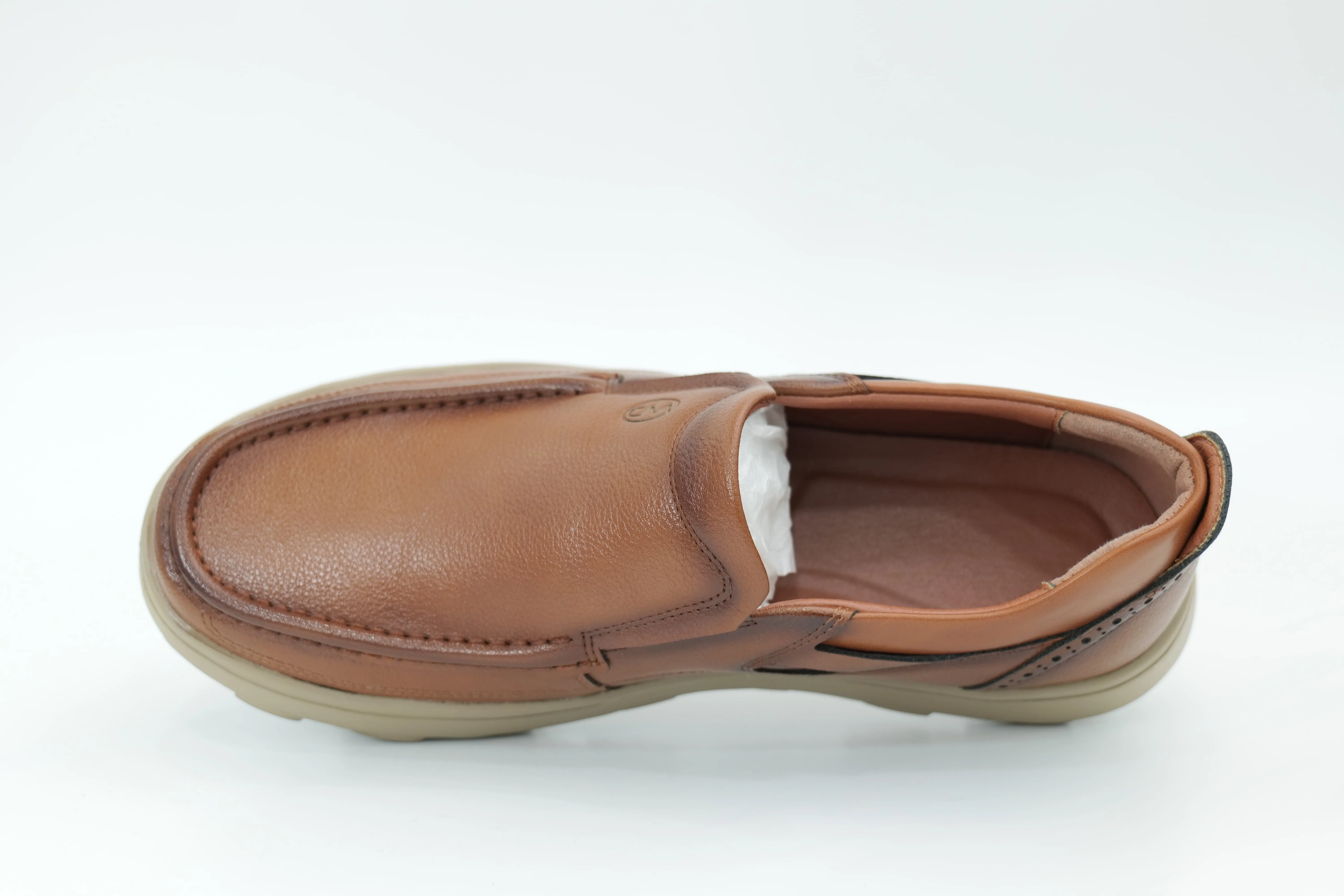 Casual shoes