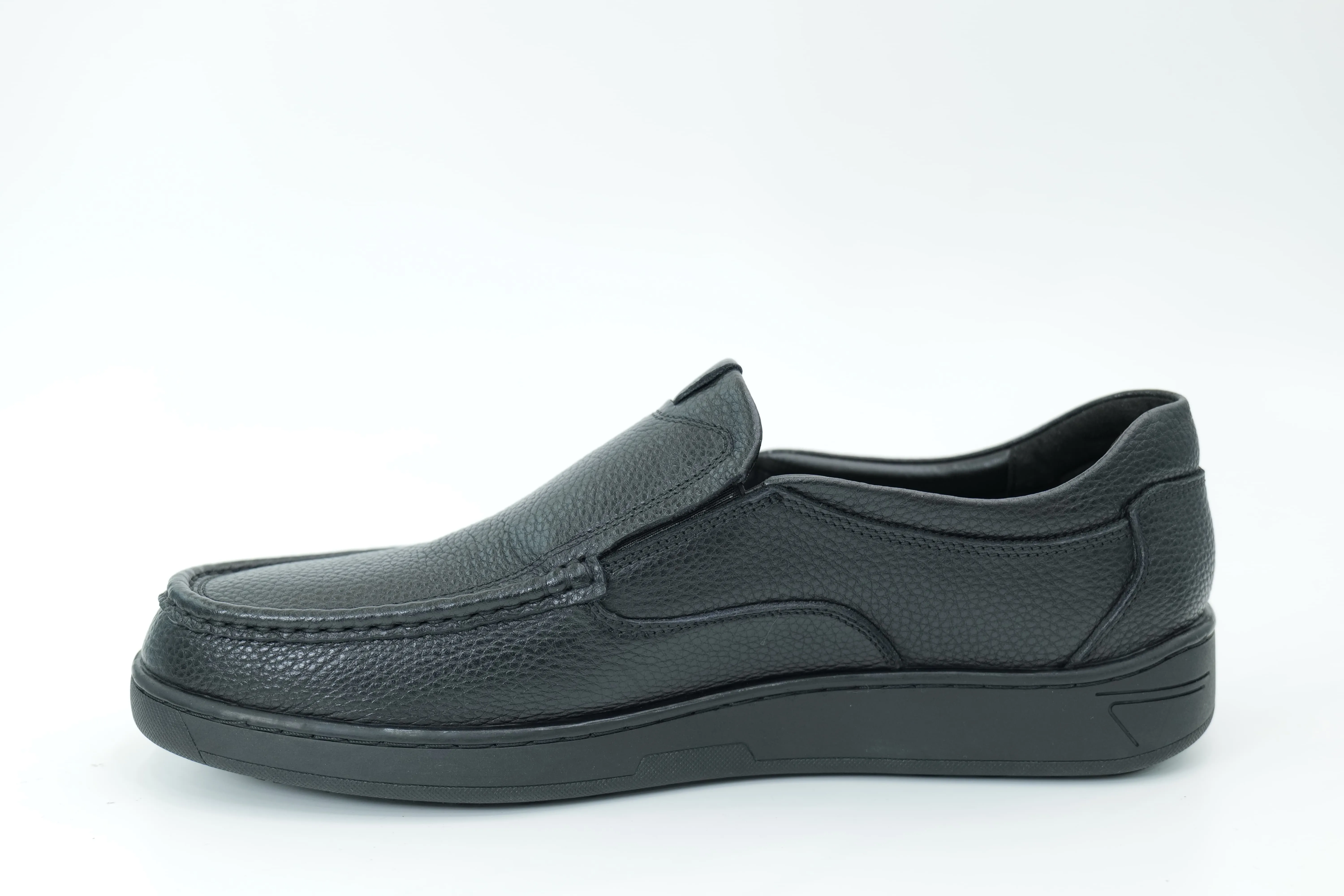 Casual shoes