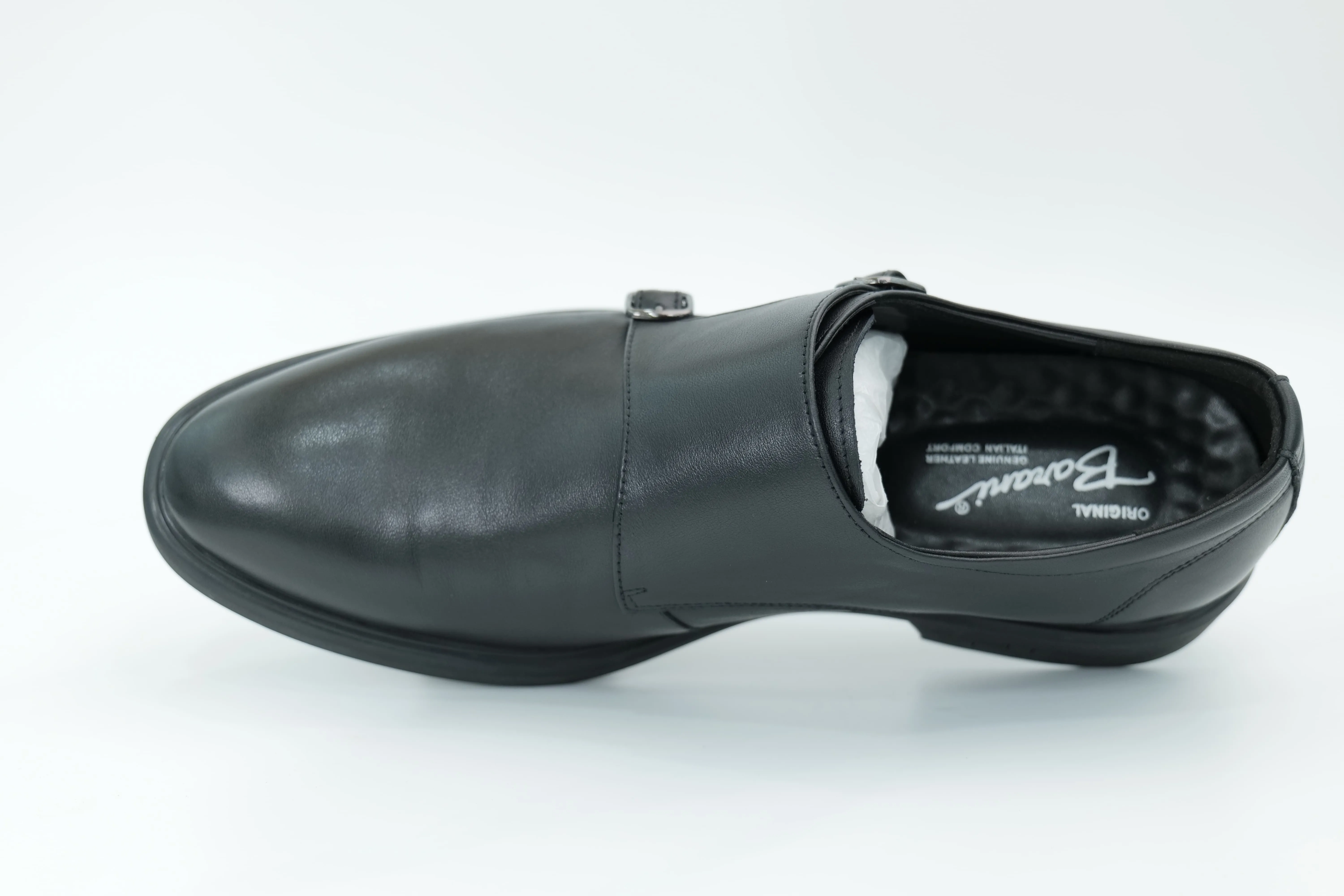 Casual shoes