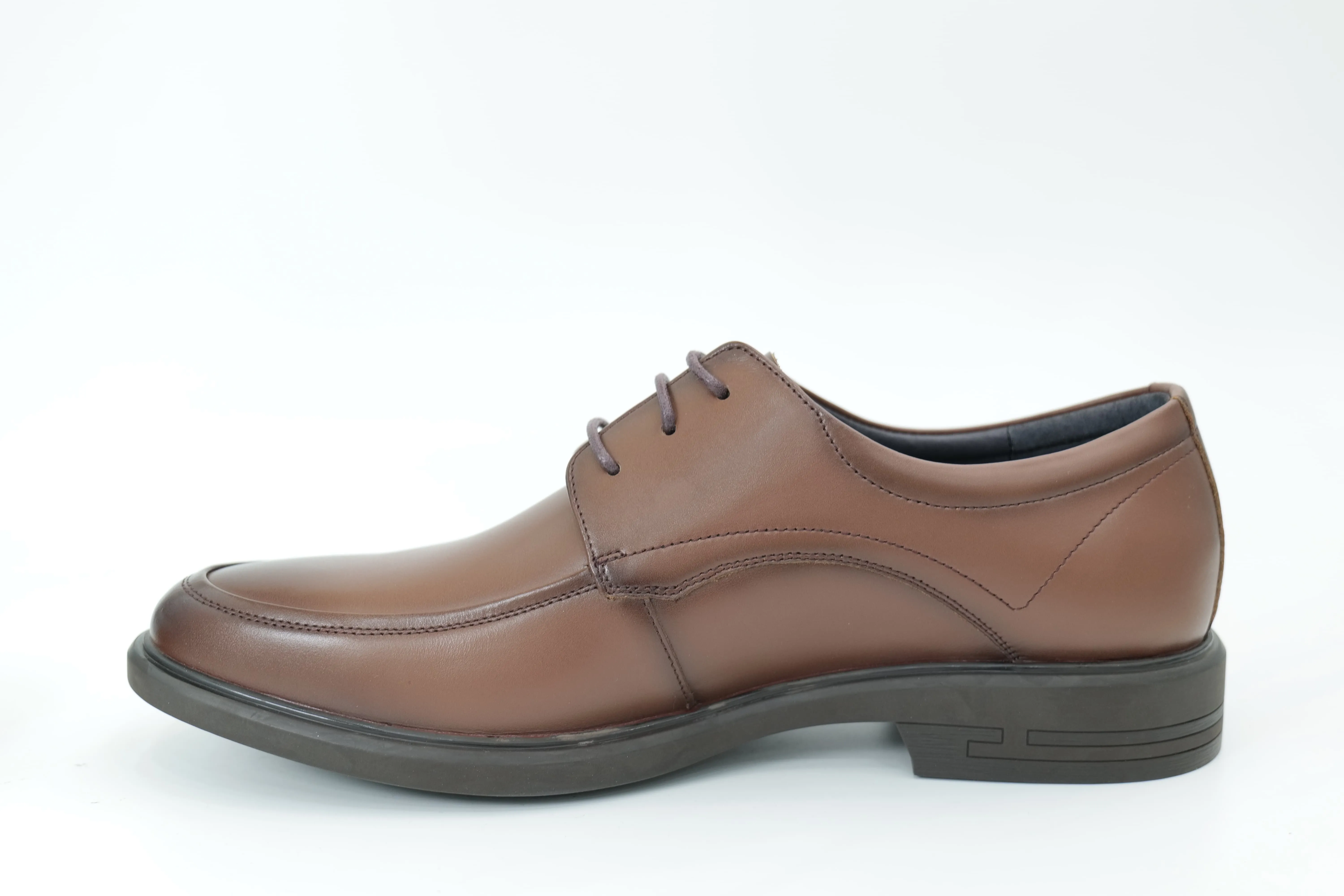 Casual shoes