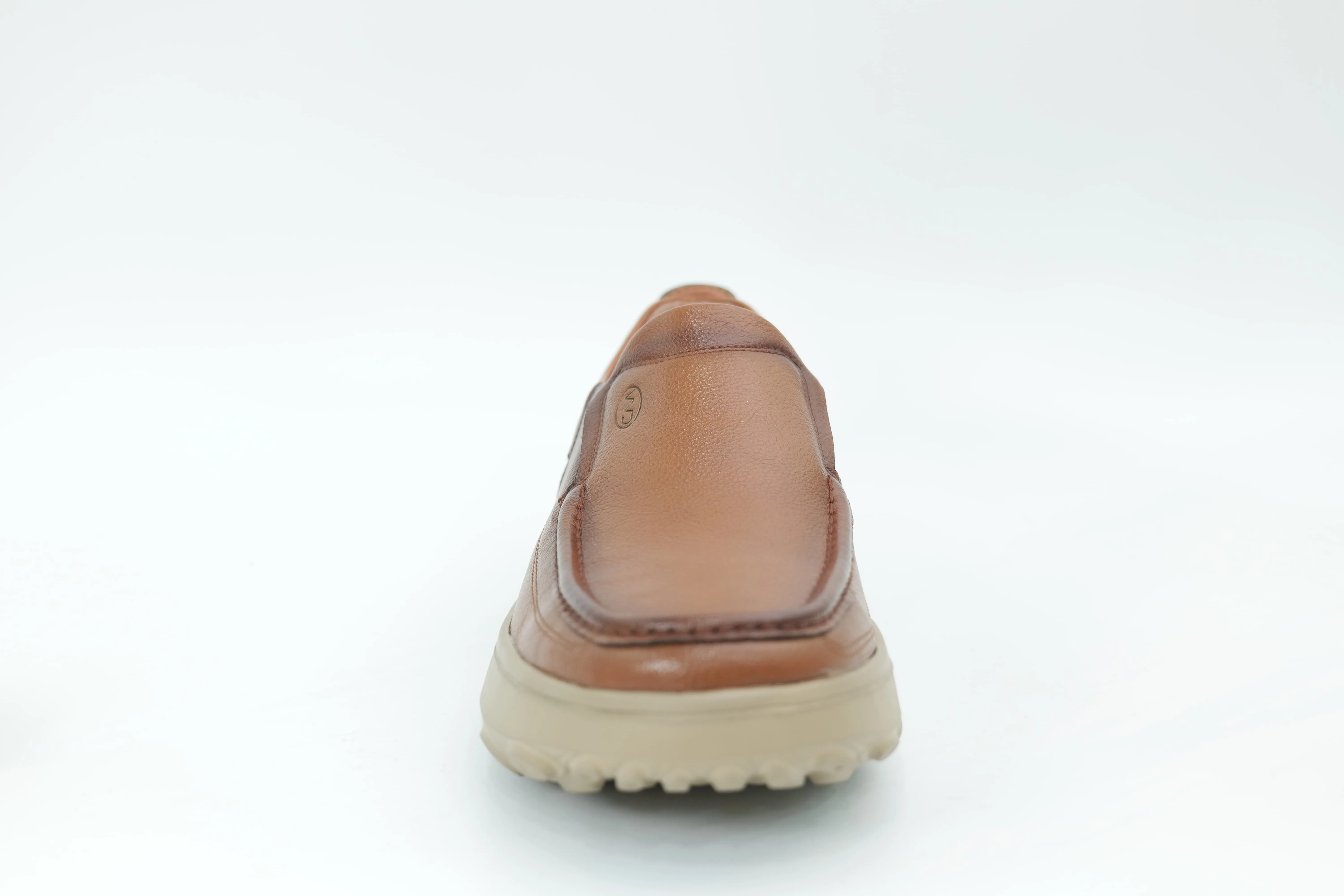 Casual shoes