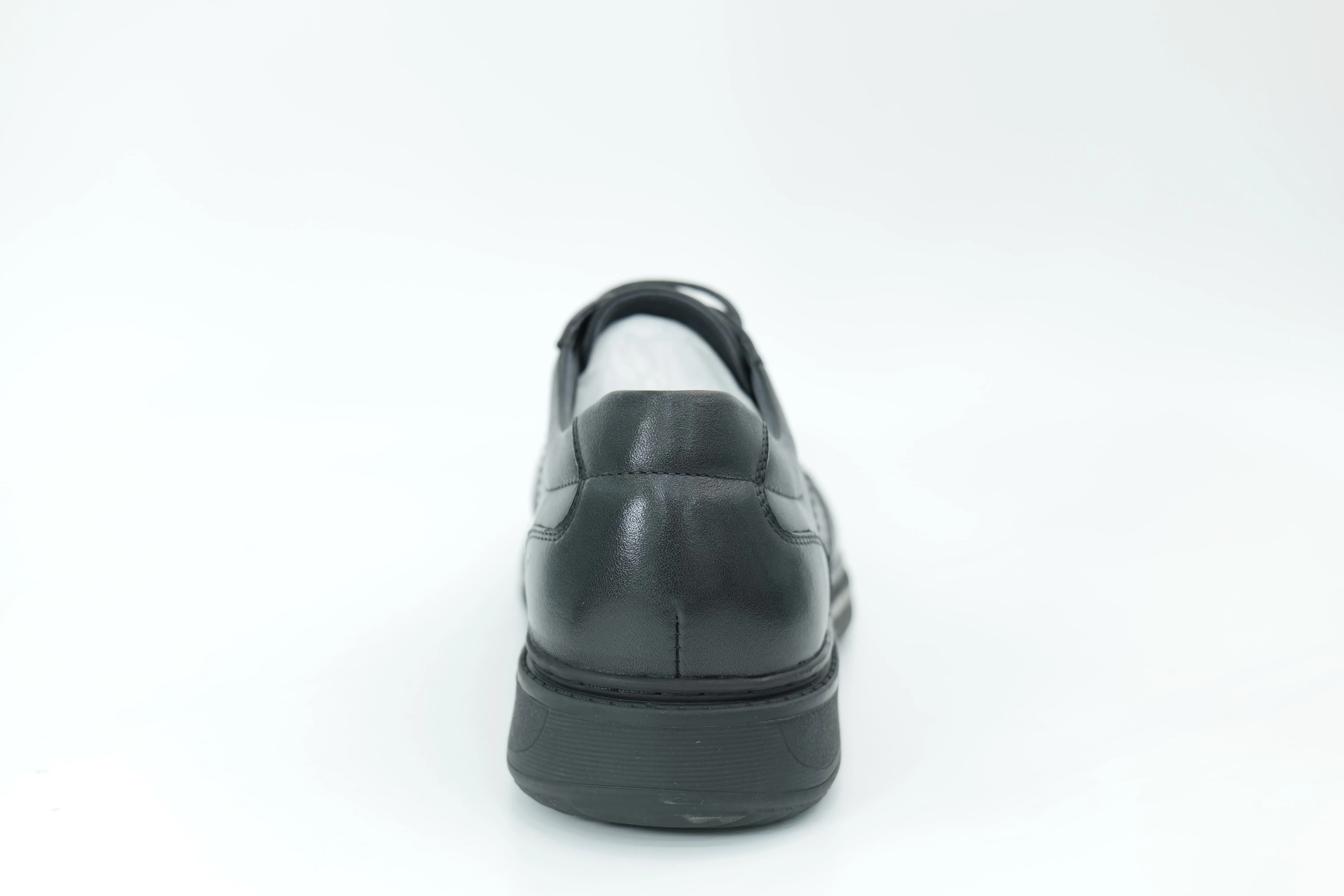 Casual shoes