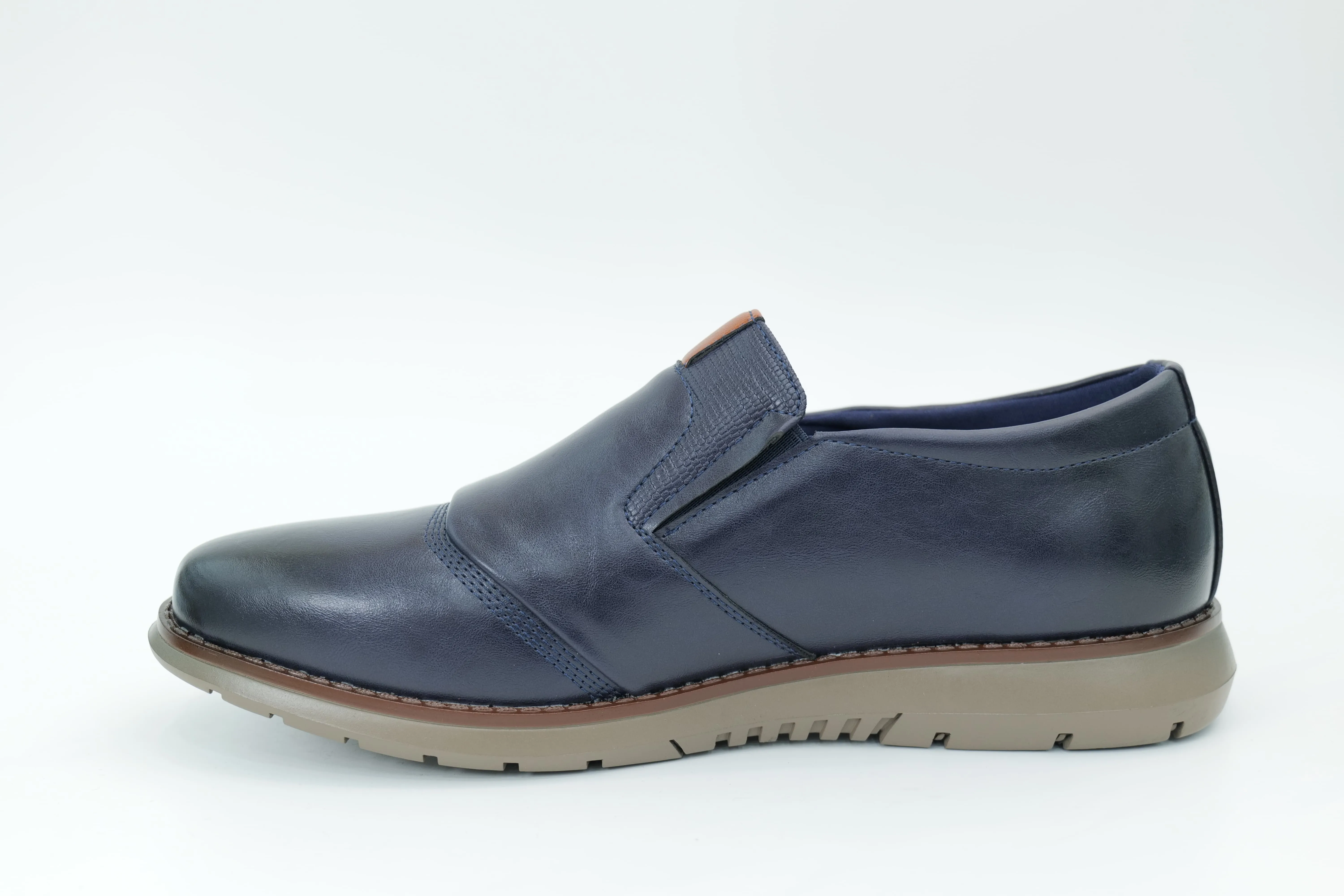 Casual shoes