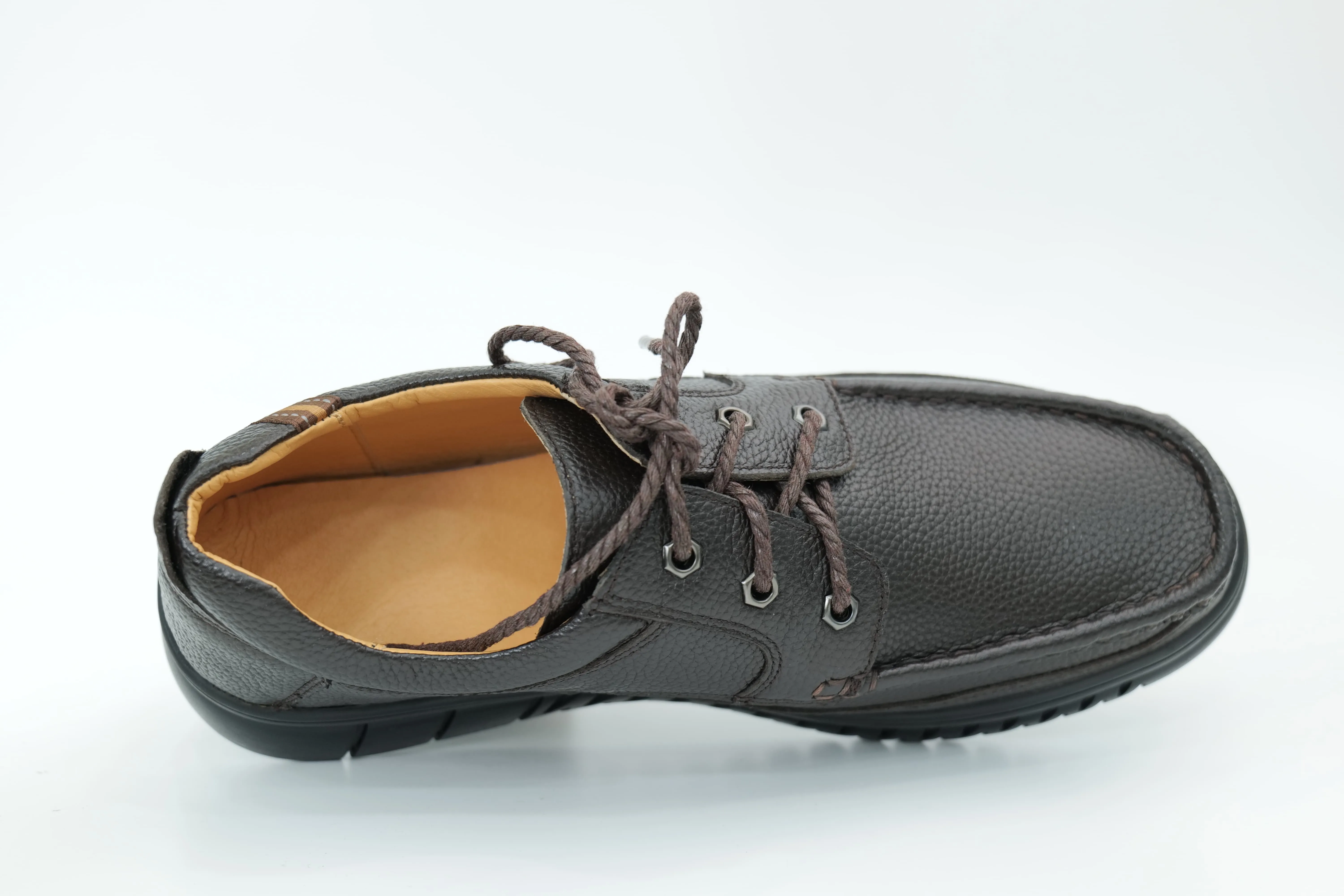 Casual shoes
