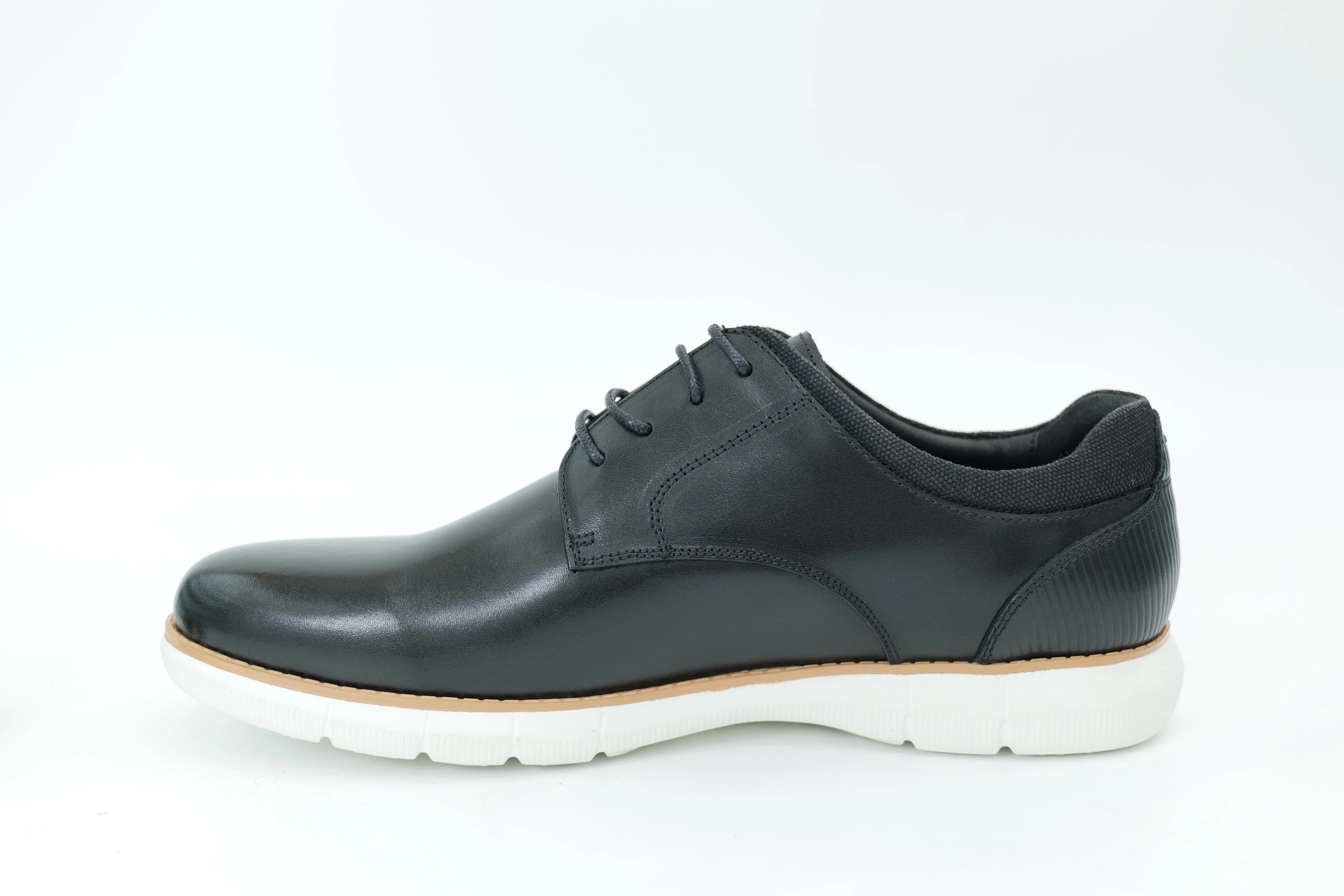 Casual shoes