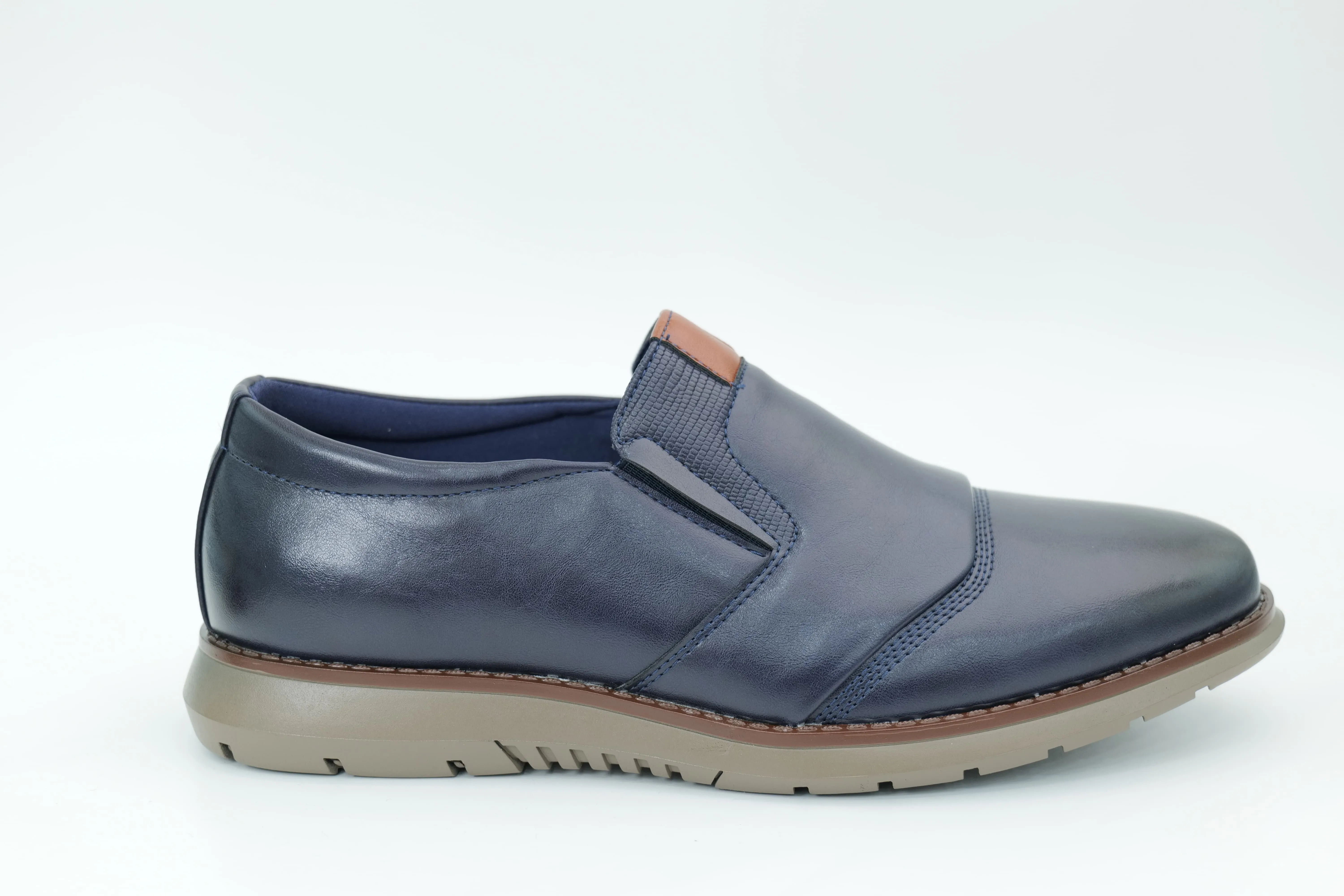 Casual shoes
