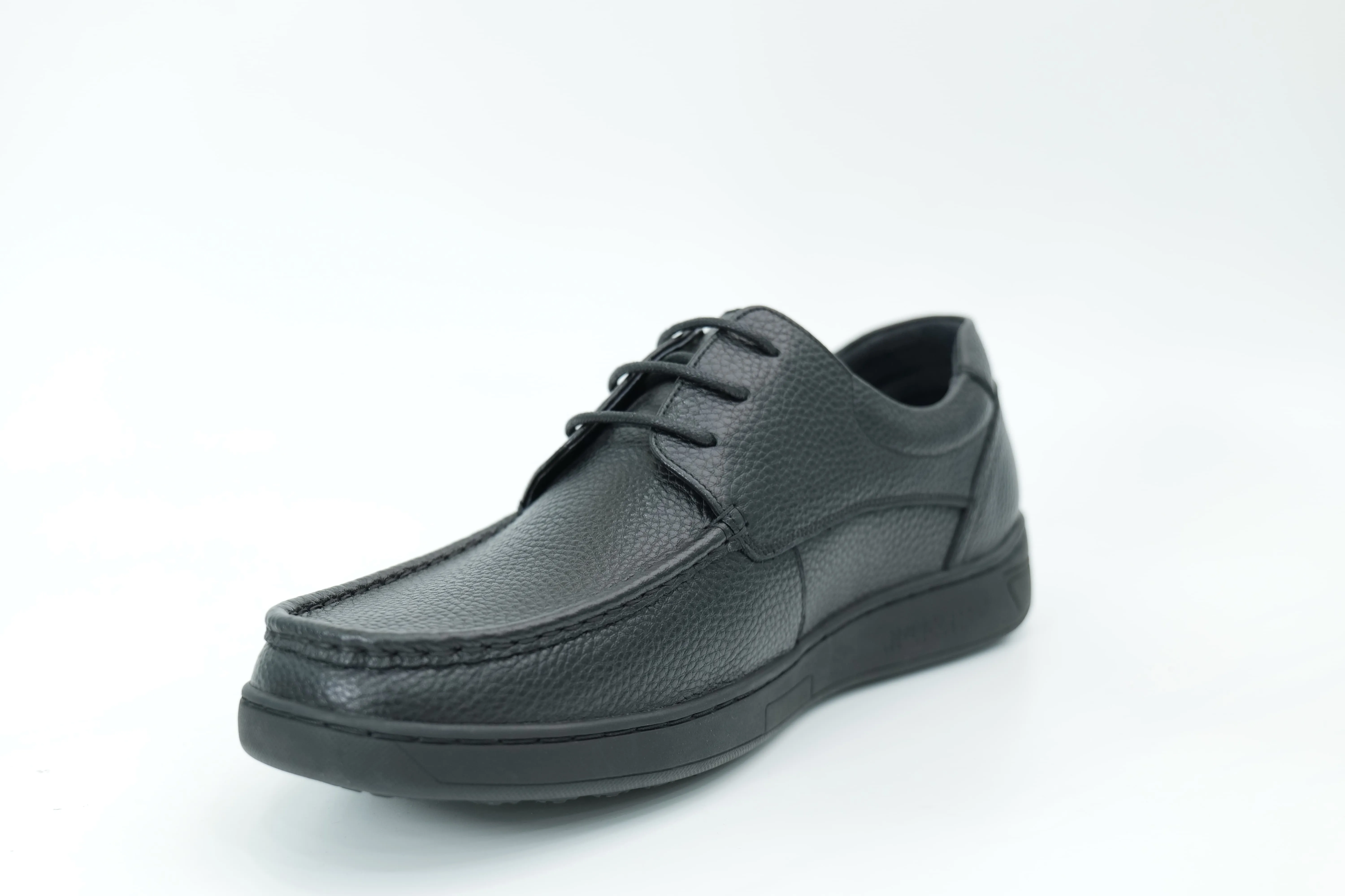 Casual shoes