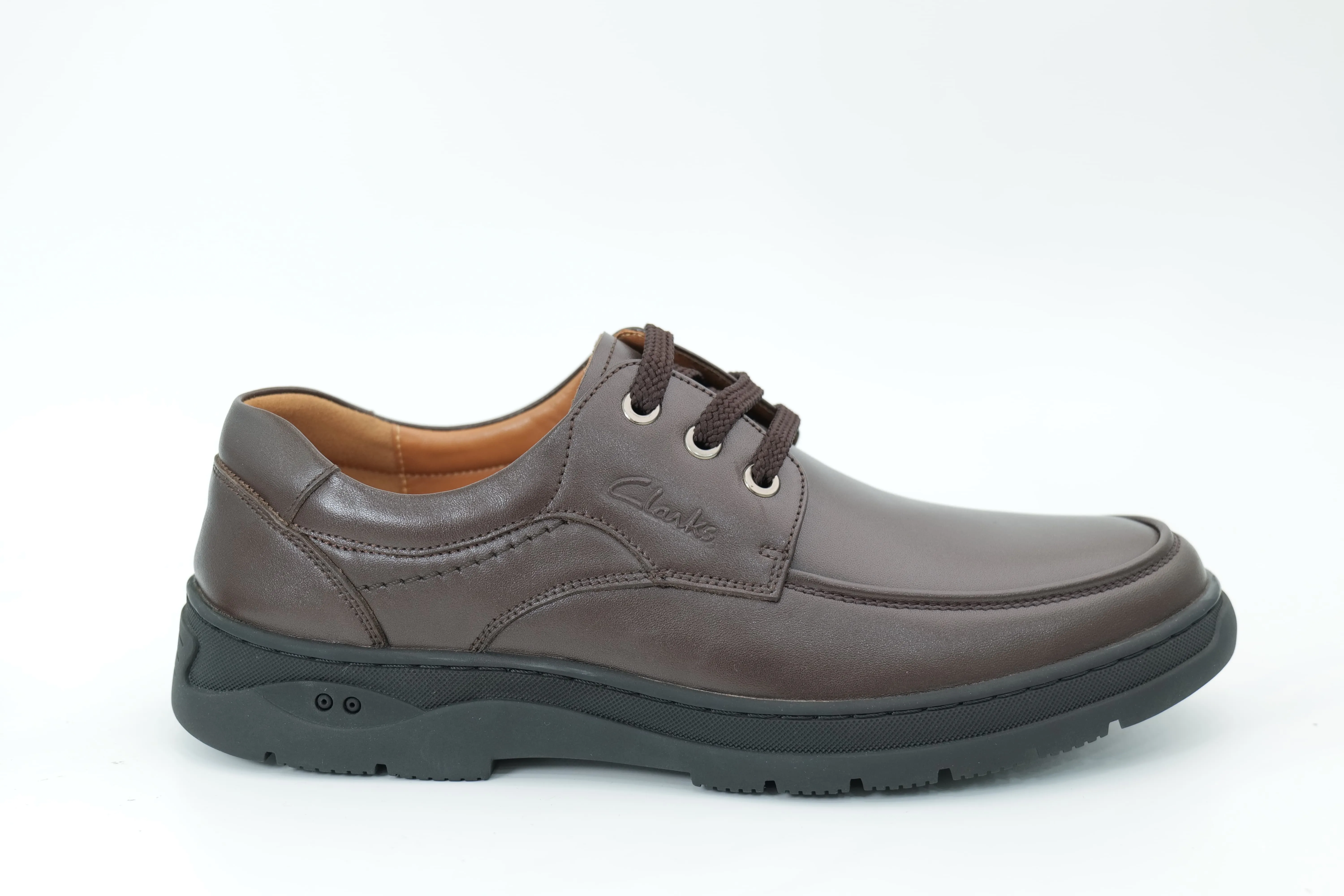 Casual shoes