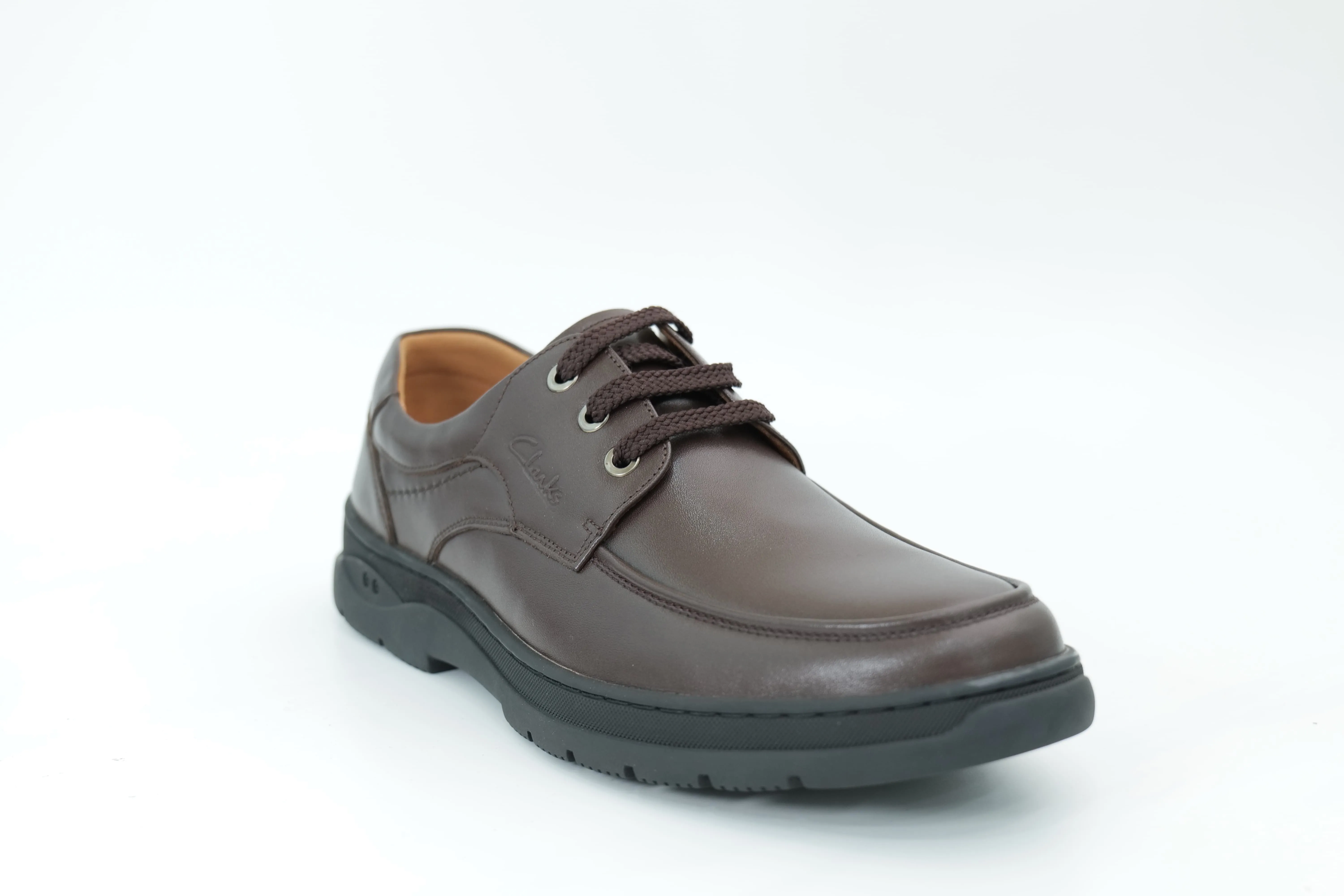 Casual shoes