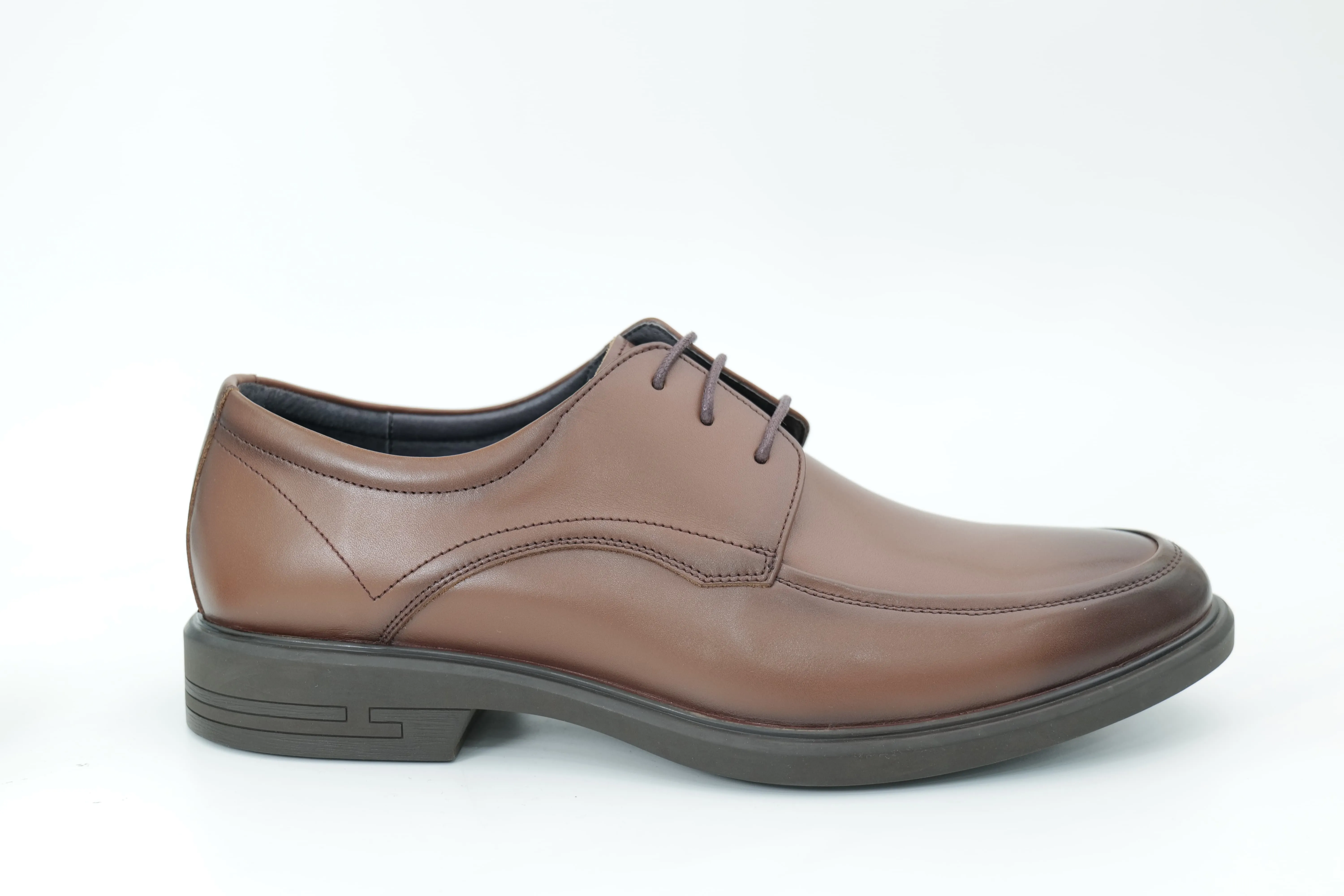 Casual shoes