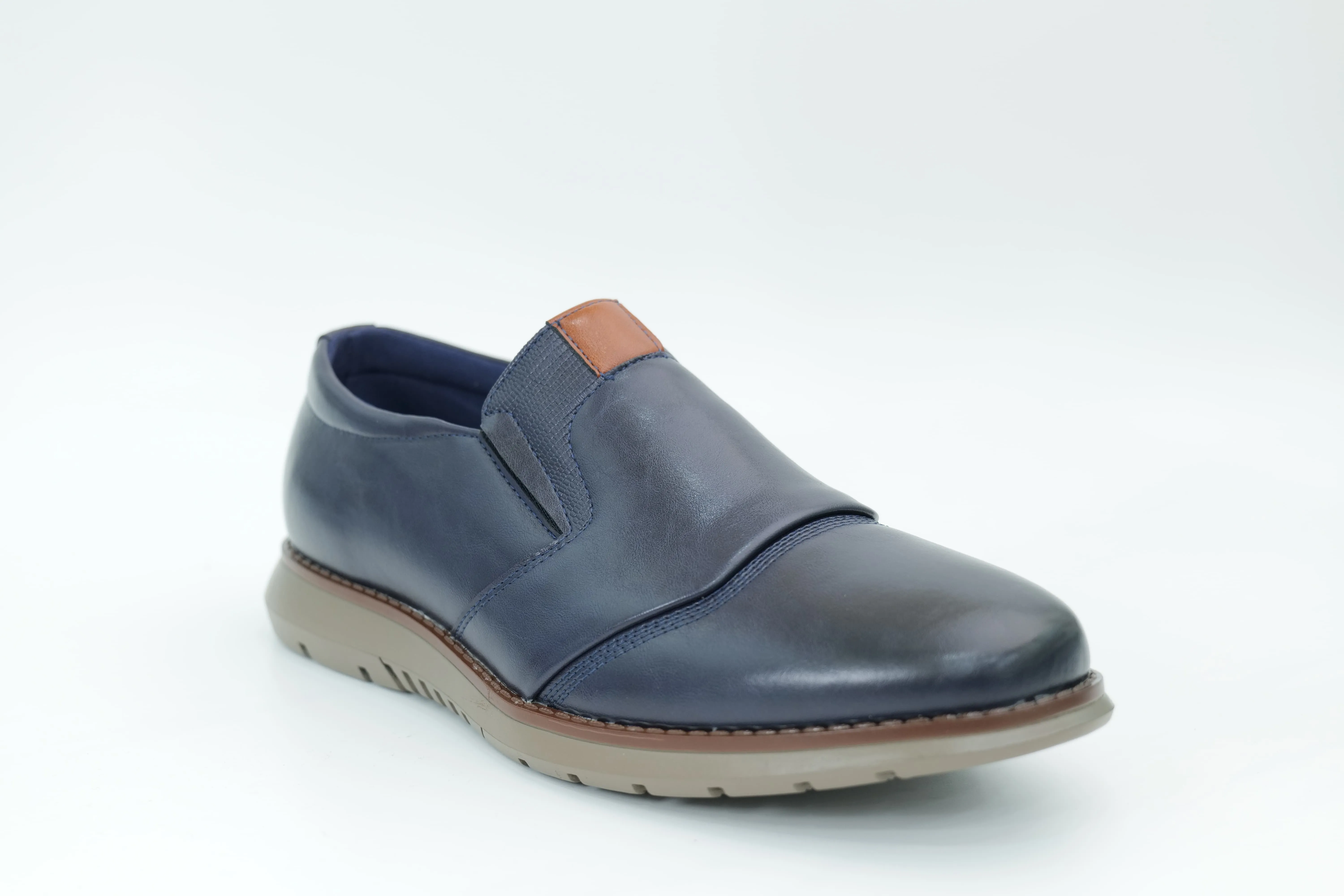 Casual shoes