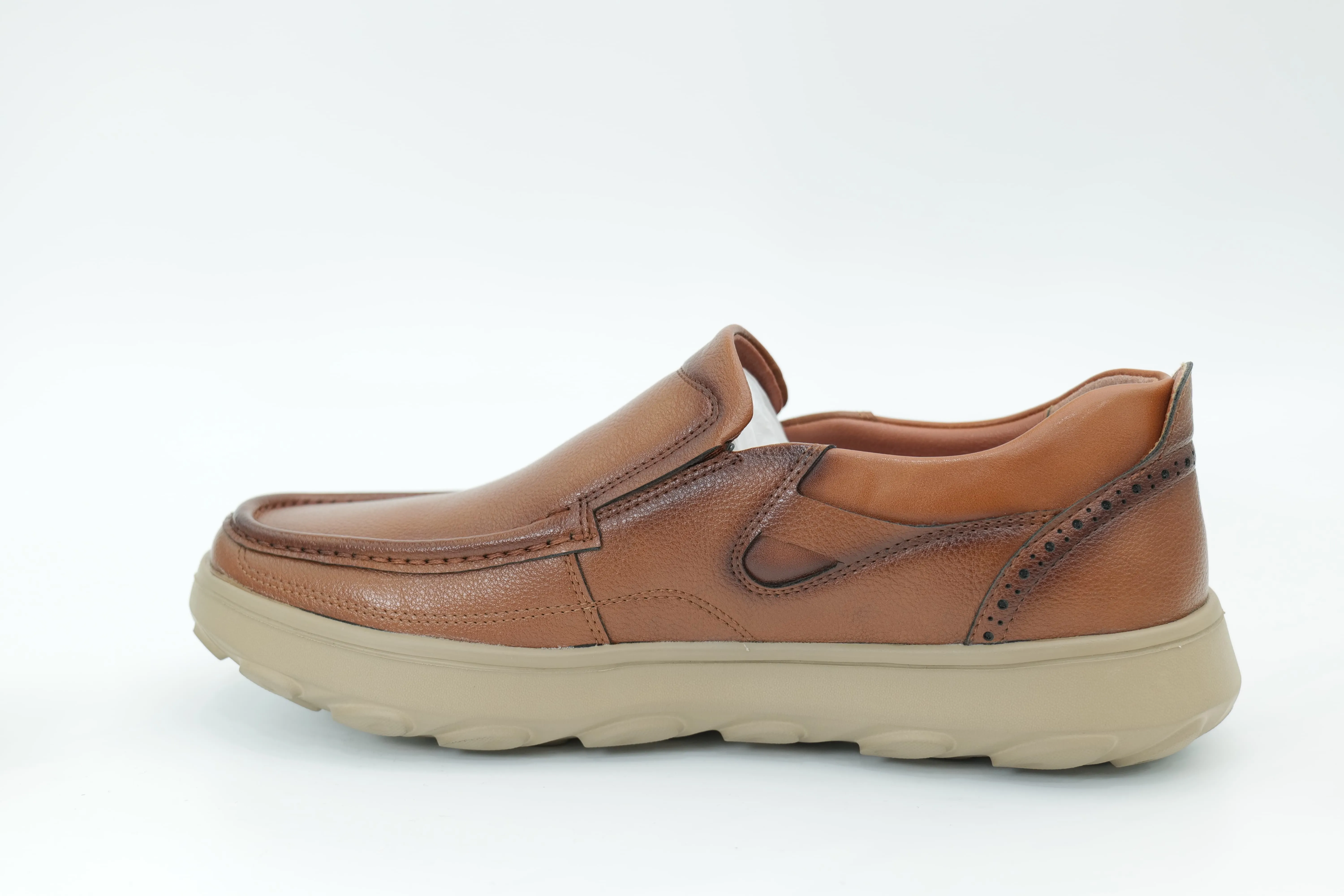 Casual shoes