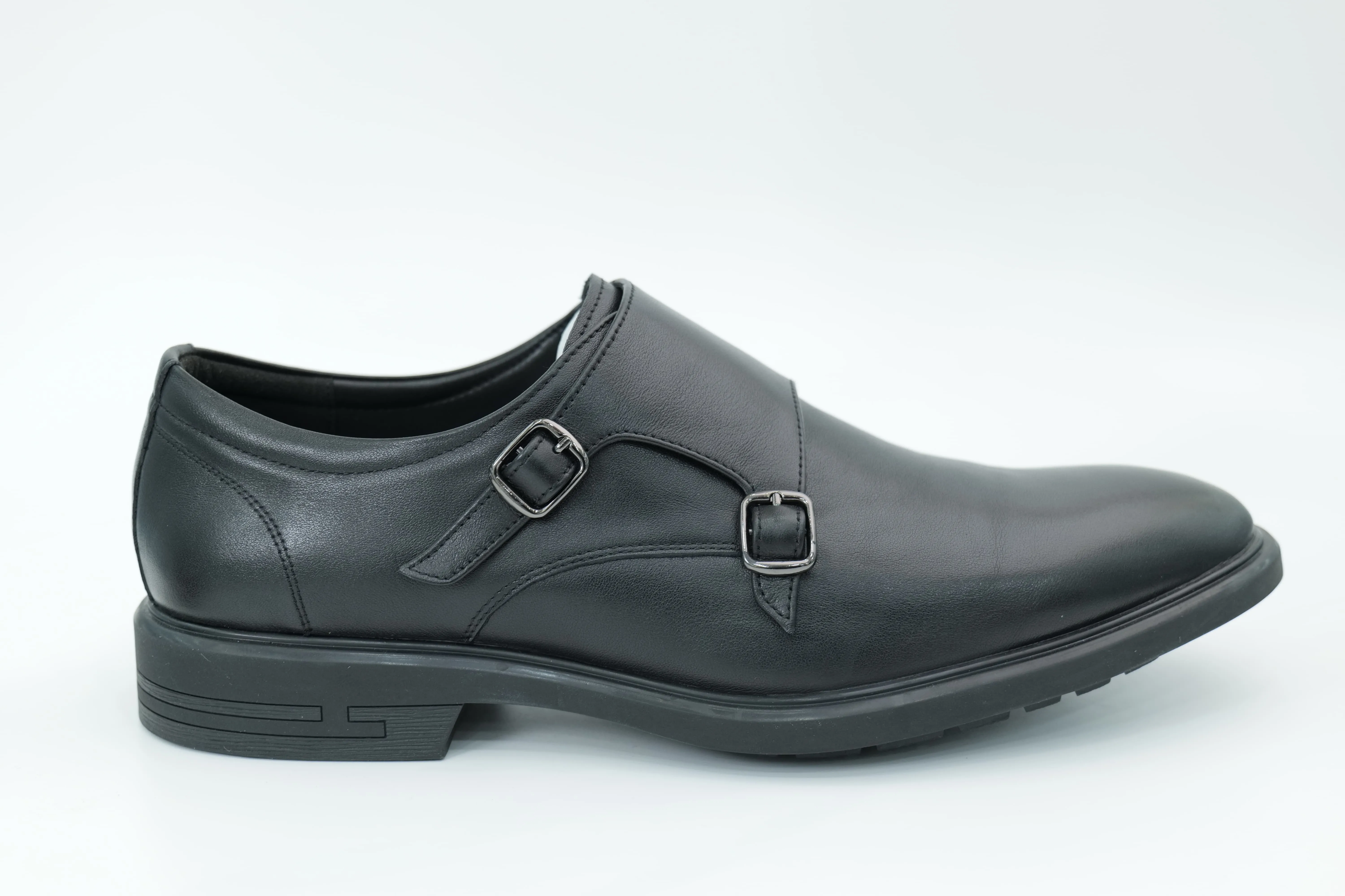 Casual shoes