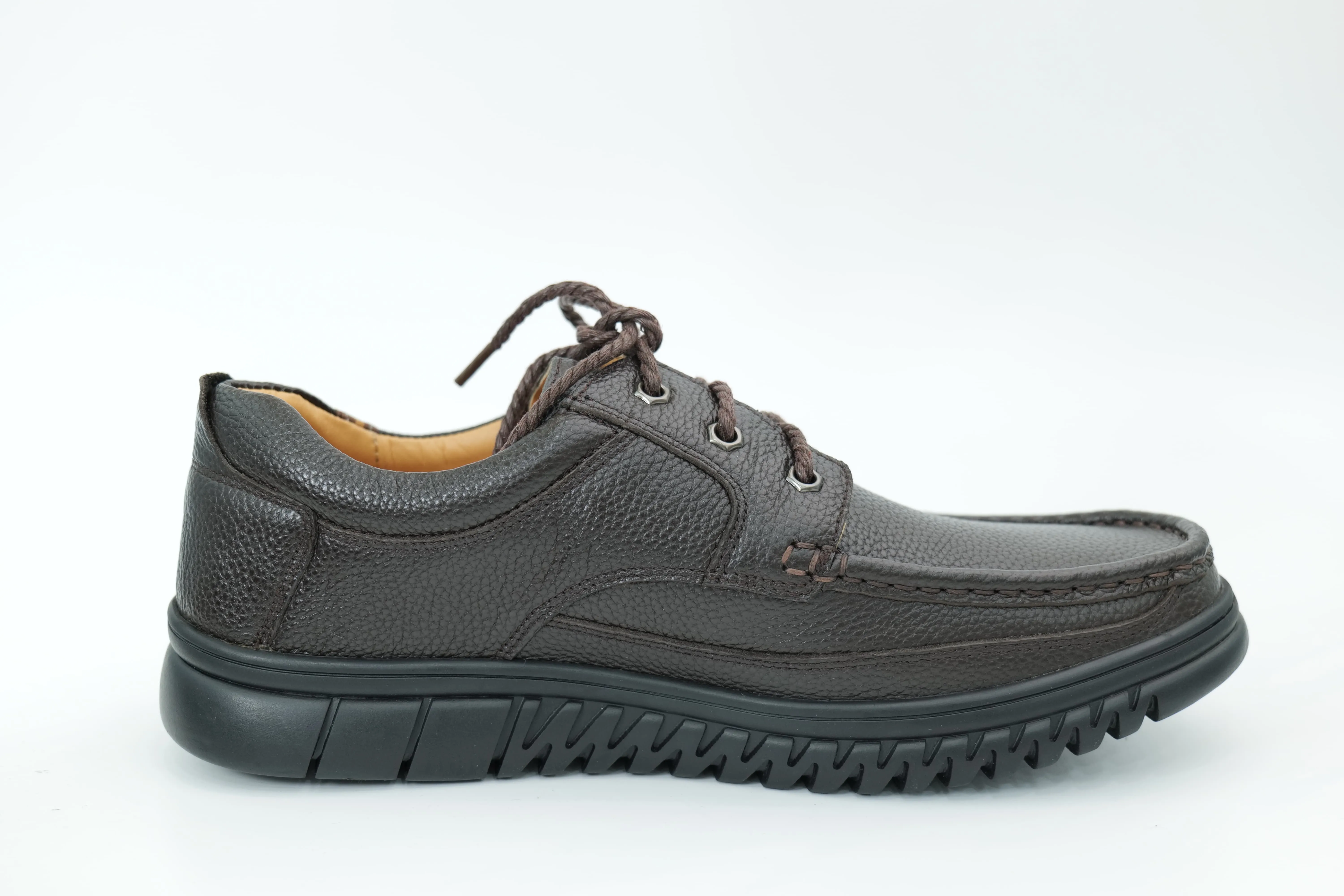 Casual shoes