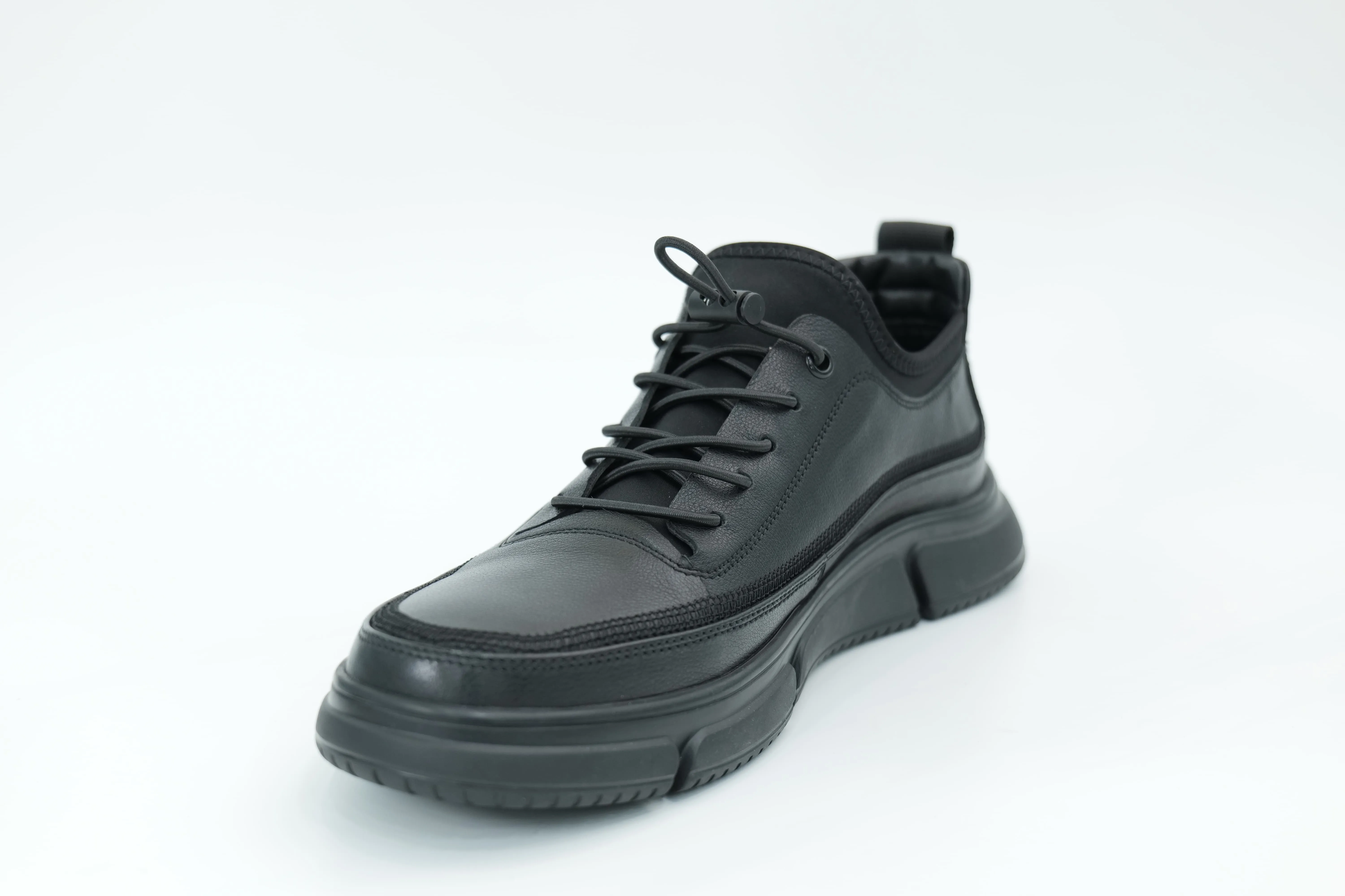 Casual shoes