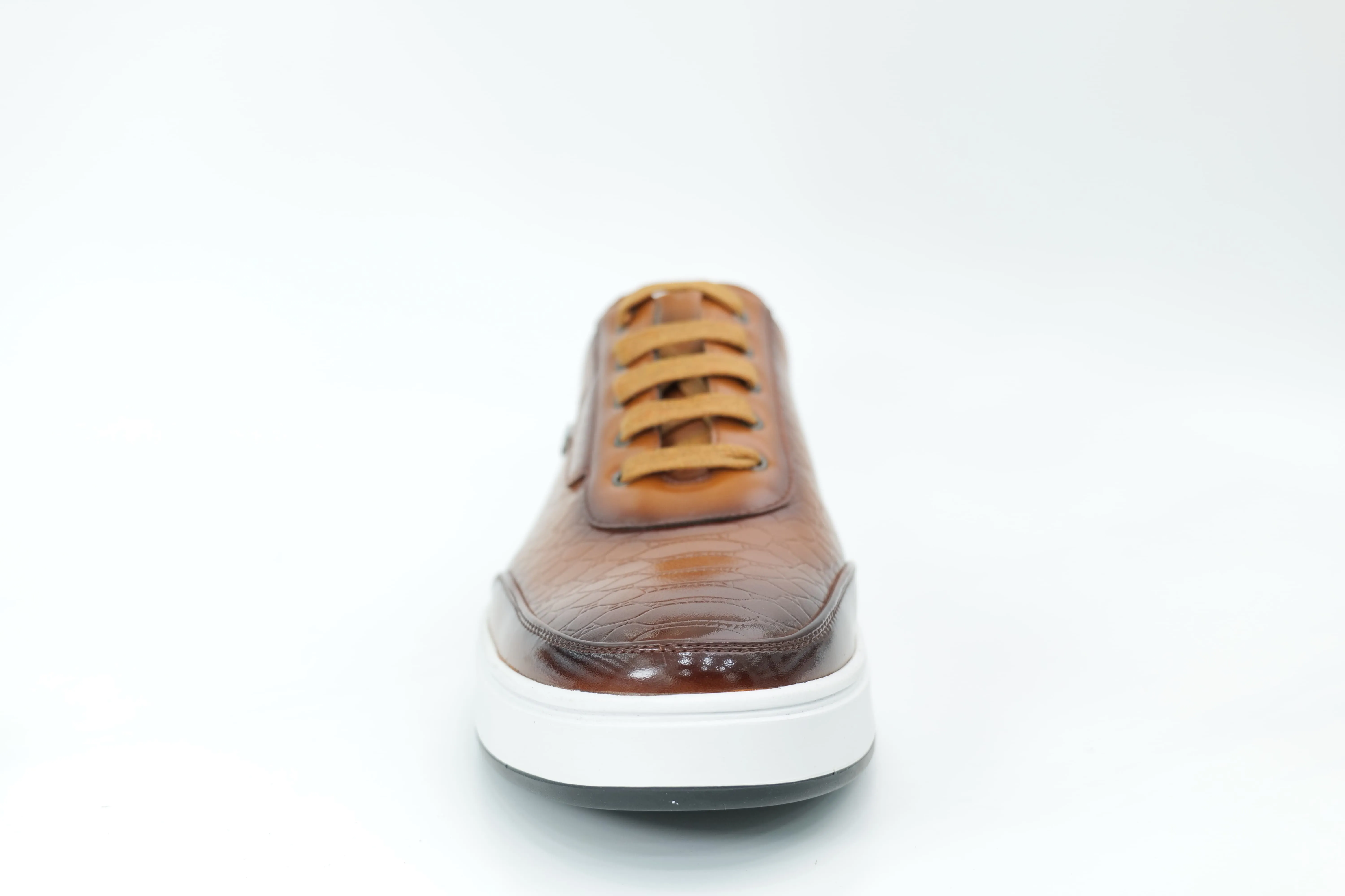 Casual sneakers