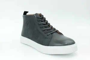 Casual sneakers