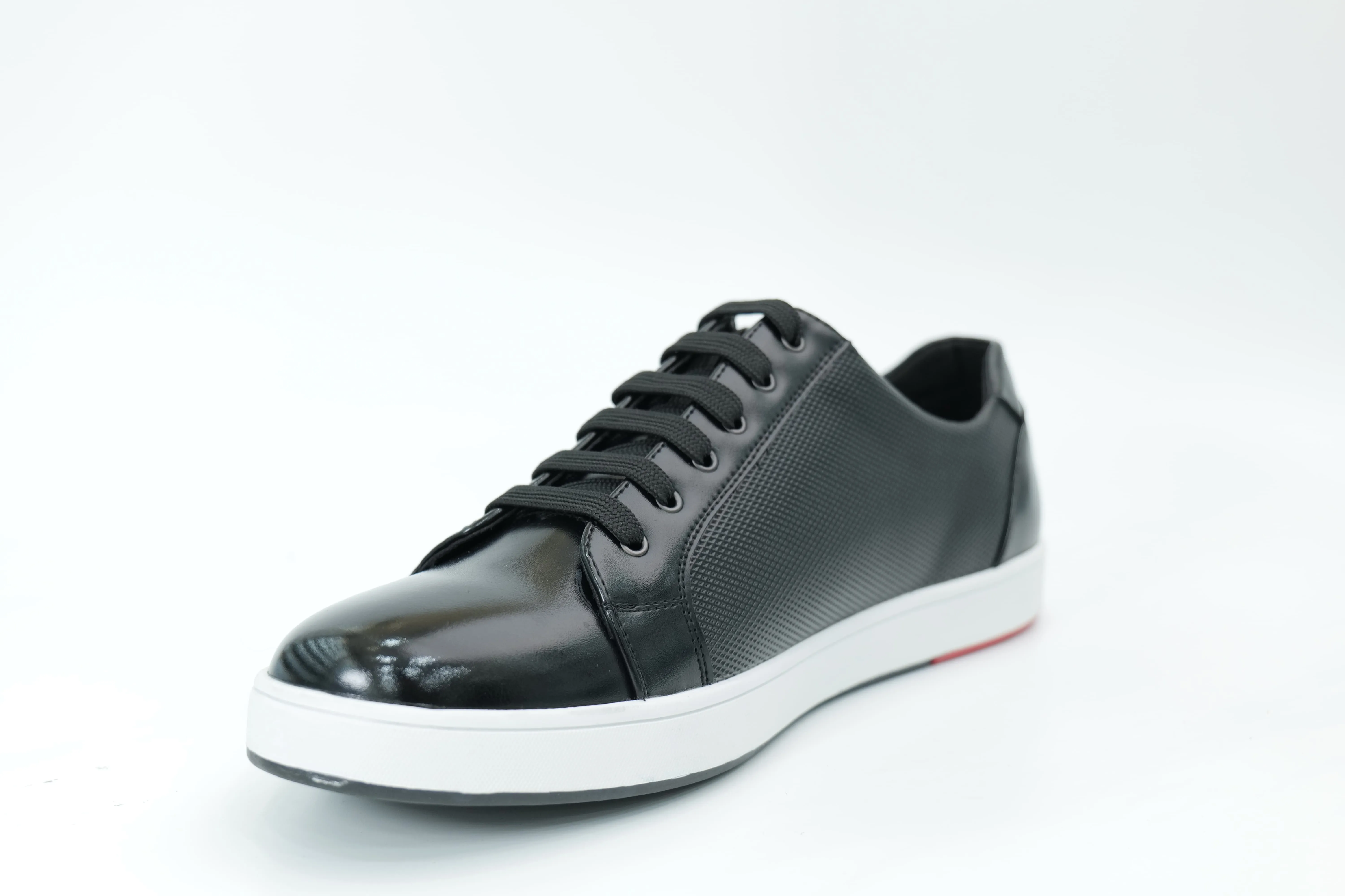 Casual sneakers