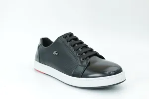 Casual sneakers