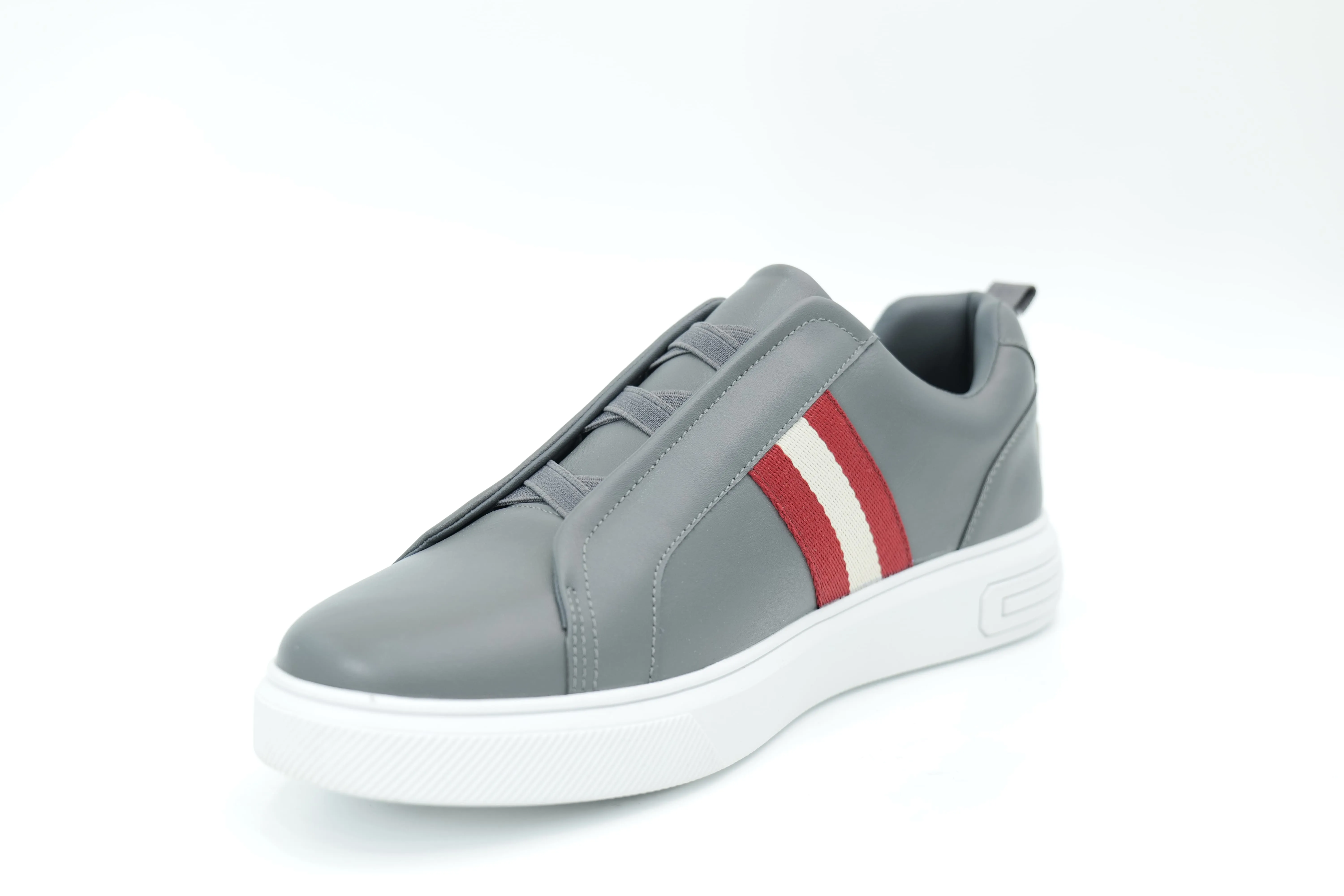 Casual sneakers