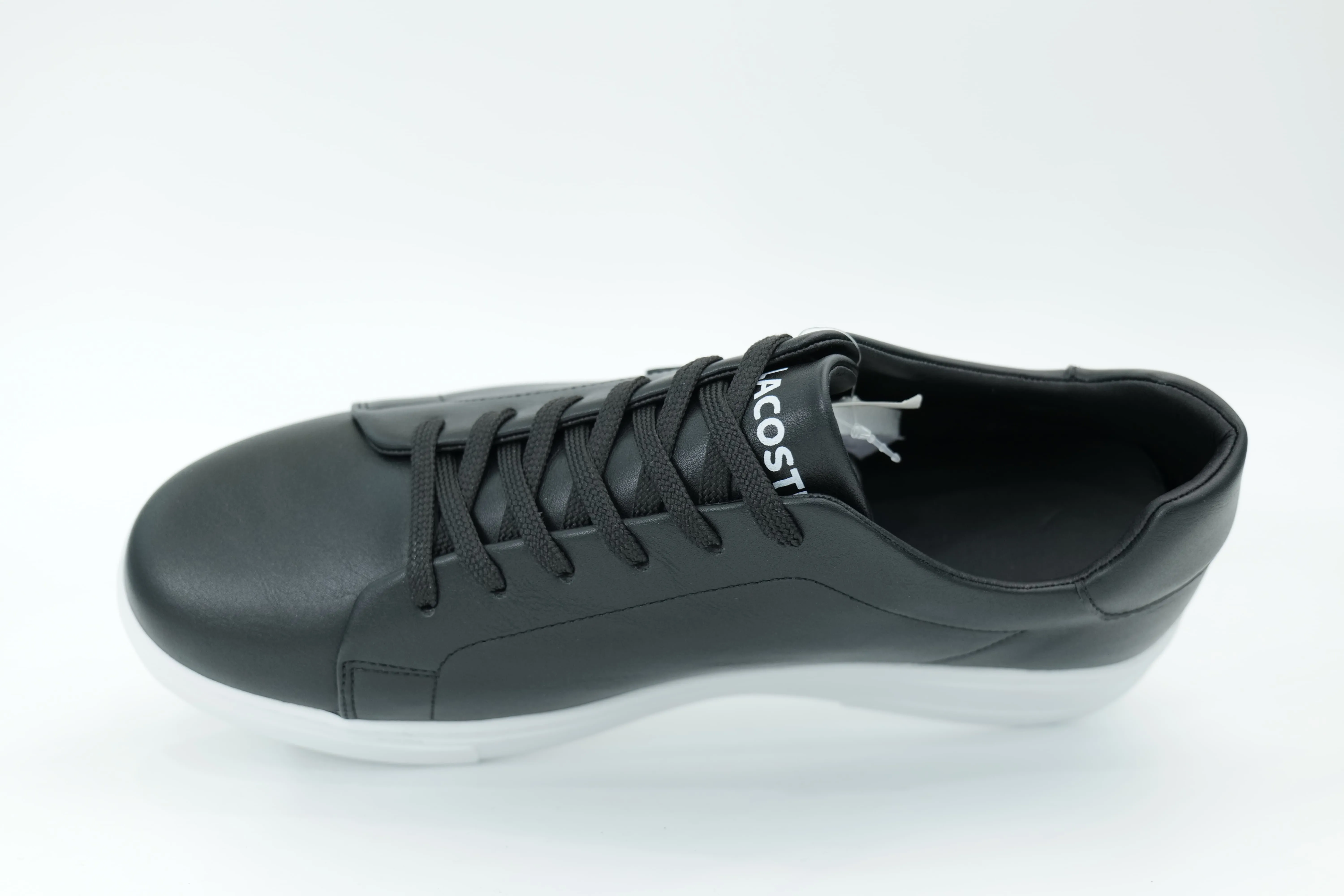 Casual sneakers