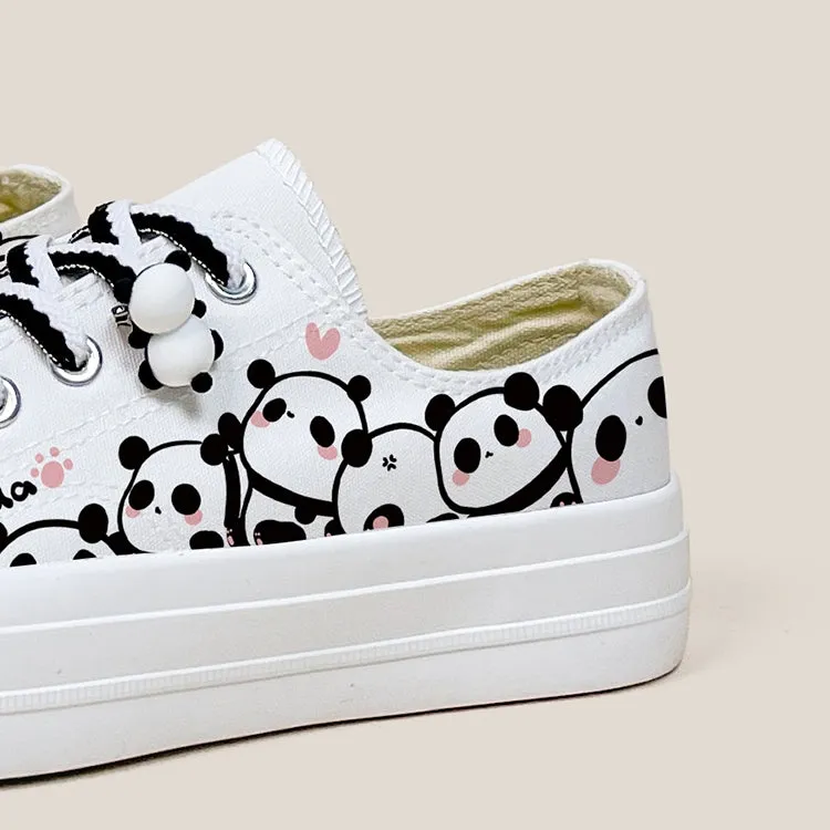 Cute Hand-Painted Panda Print Low-top Canvas Shoes