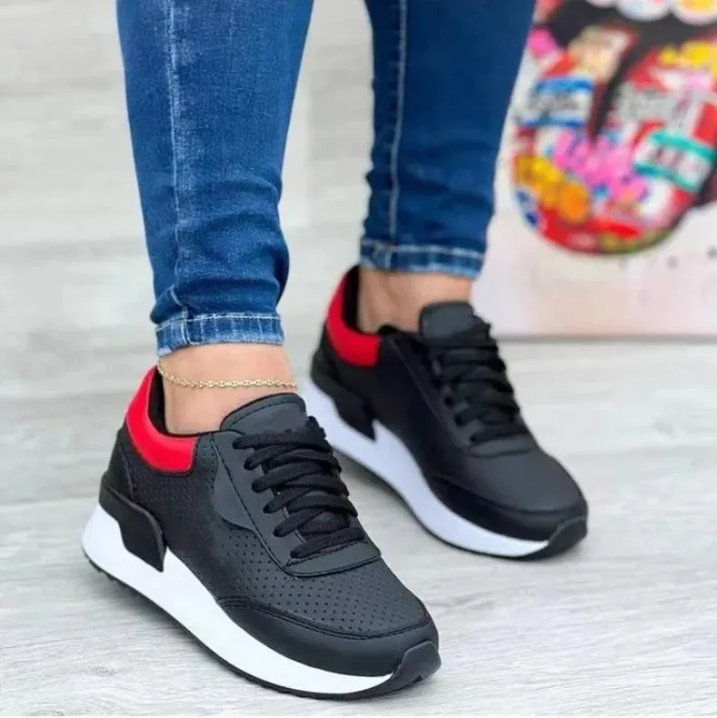 Darja | three-tone women's sneakers with modern design - sneakers