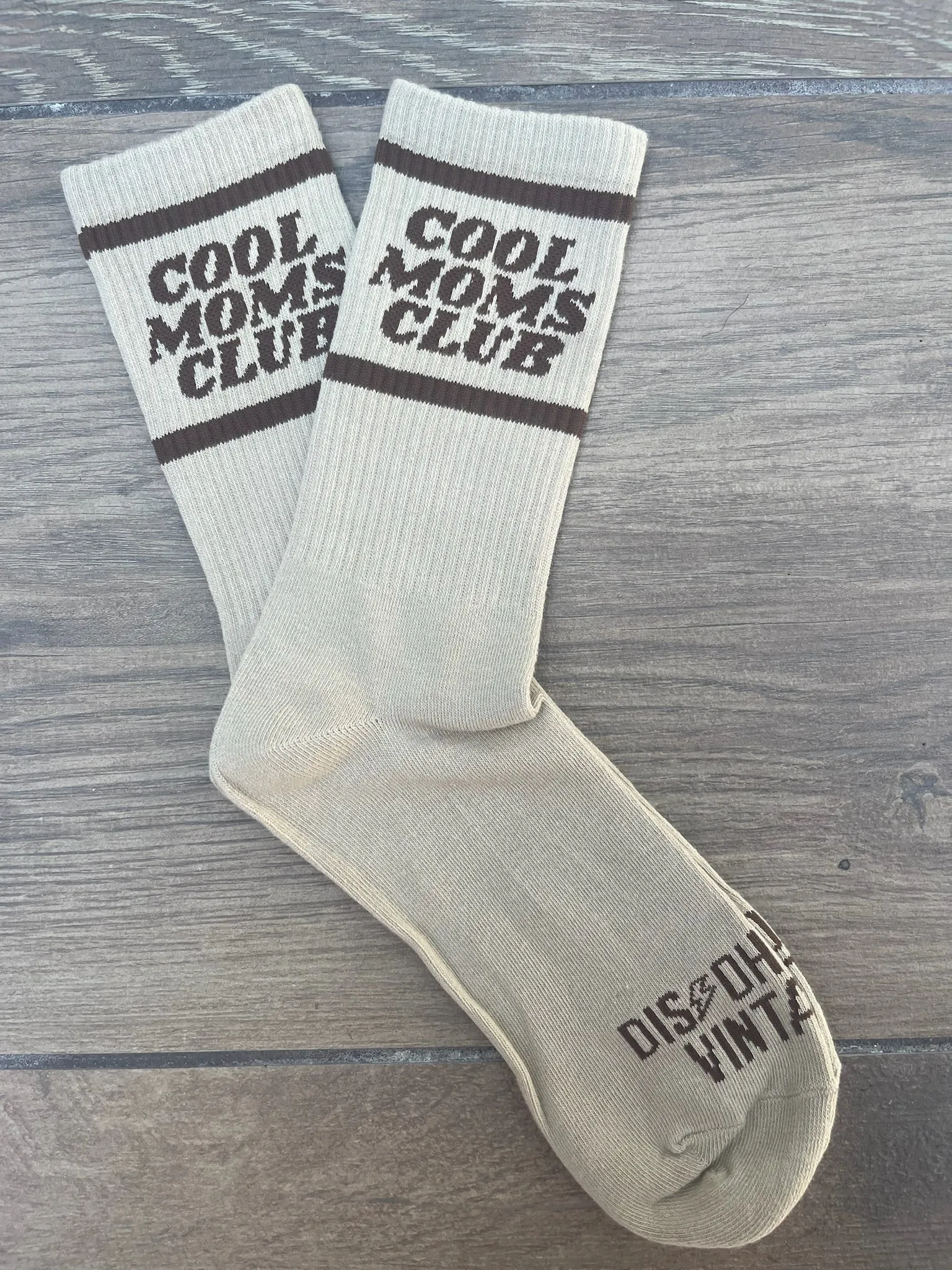 Disohrted Vintage Cool Mom Socks