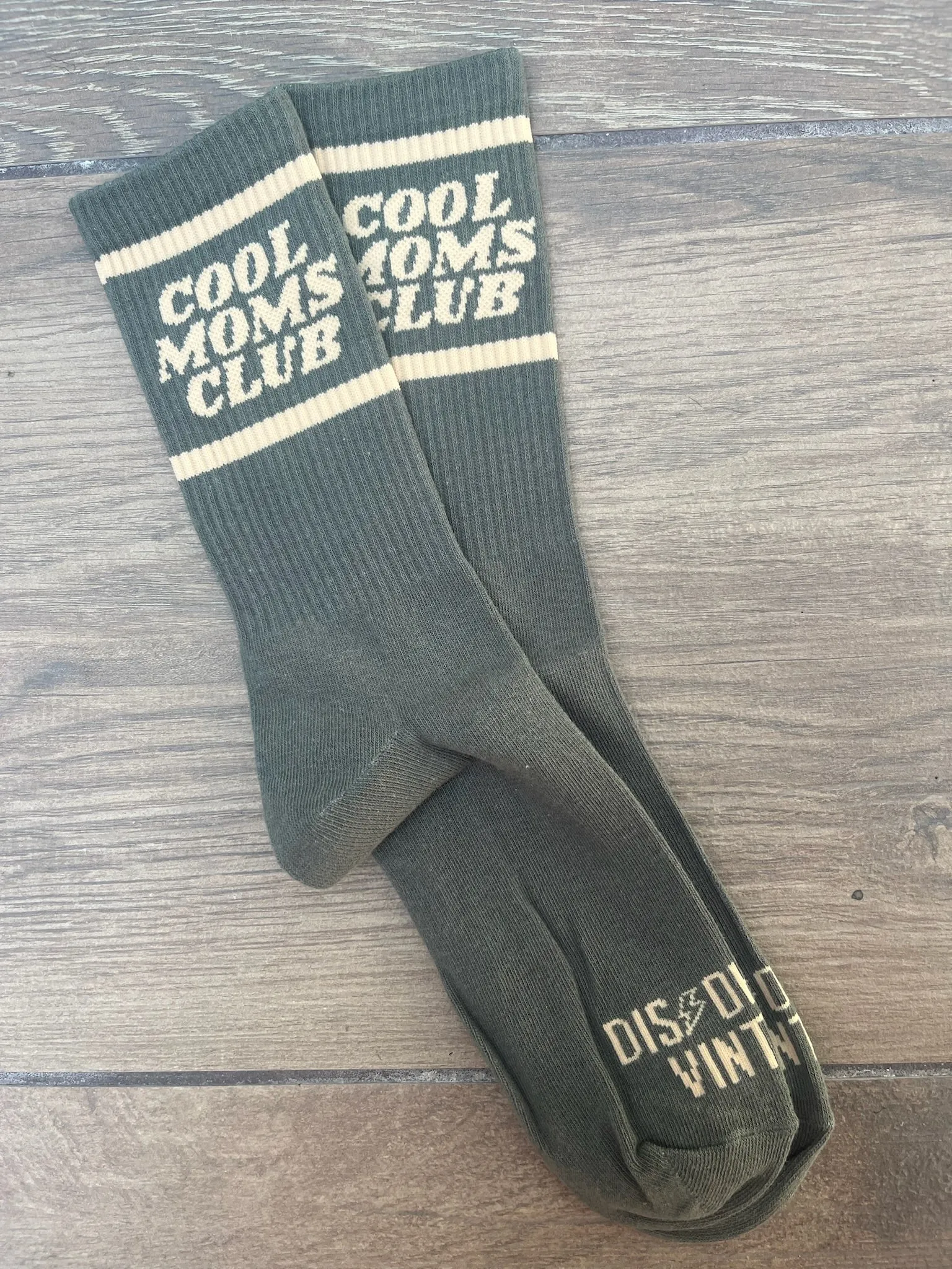 Disohrted Vintage Cool Mom Socks