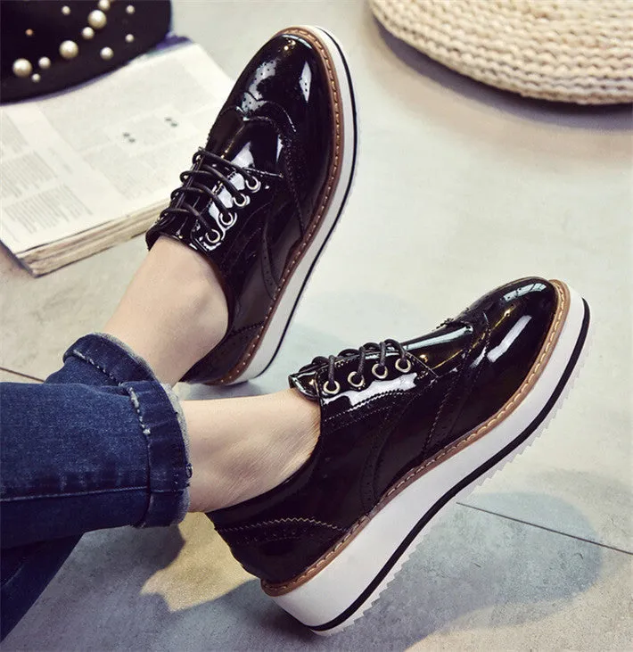 England Style Women Shoes Trifle Oxfords Carved Vintage Bullock Shoes Woman Lace-up Fashion Platform Creppers XWD4395