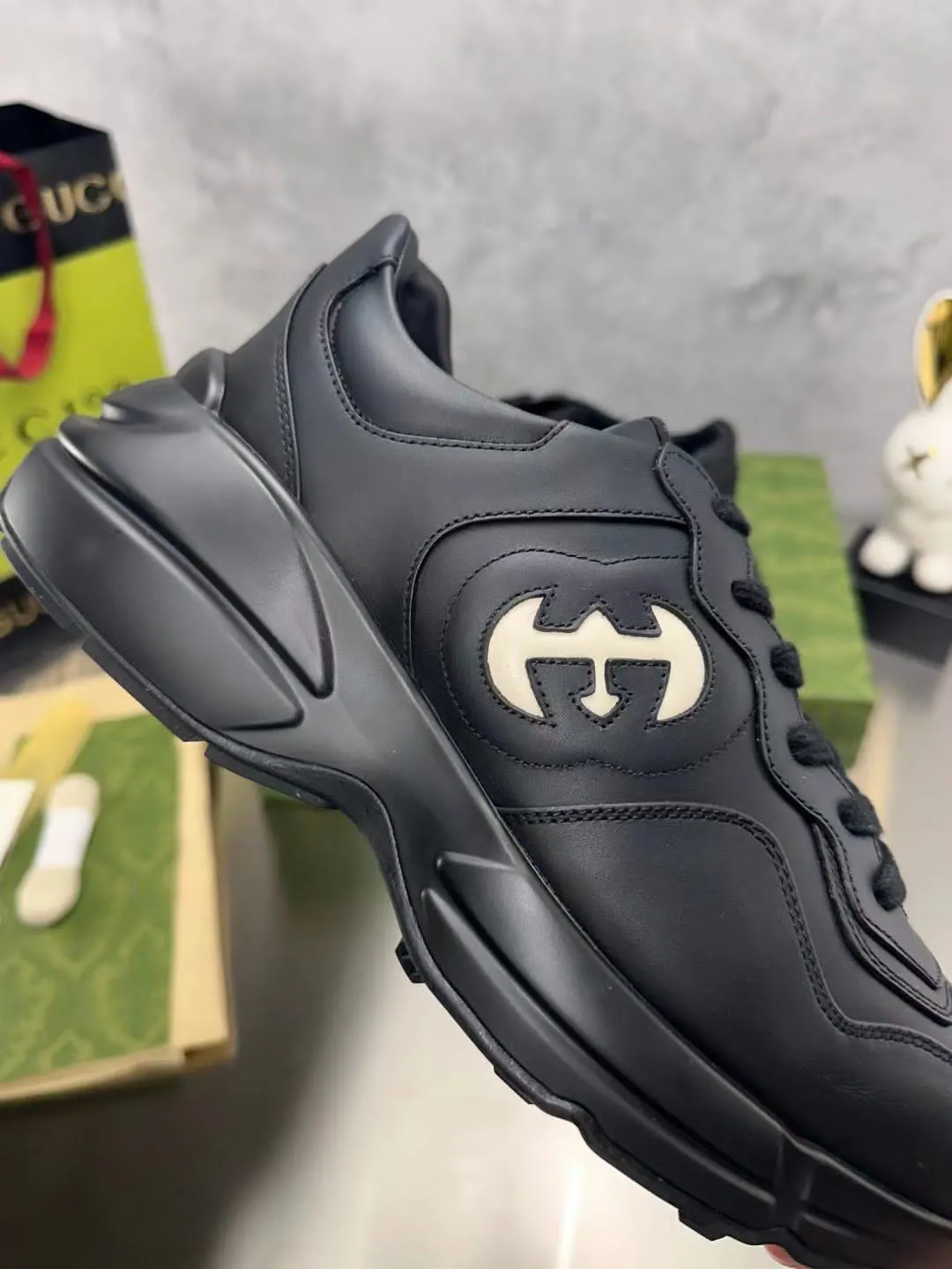 GUCCI | Men's Interlocking G Rhyton Black Sneaker