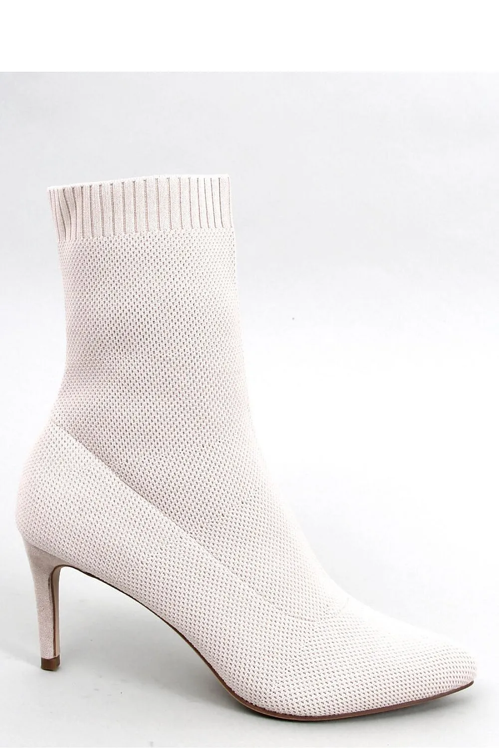 Heel boots