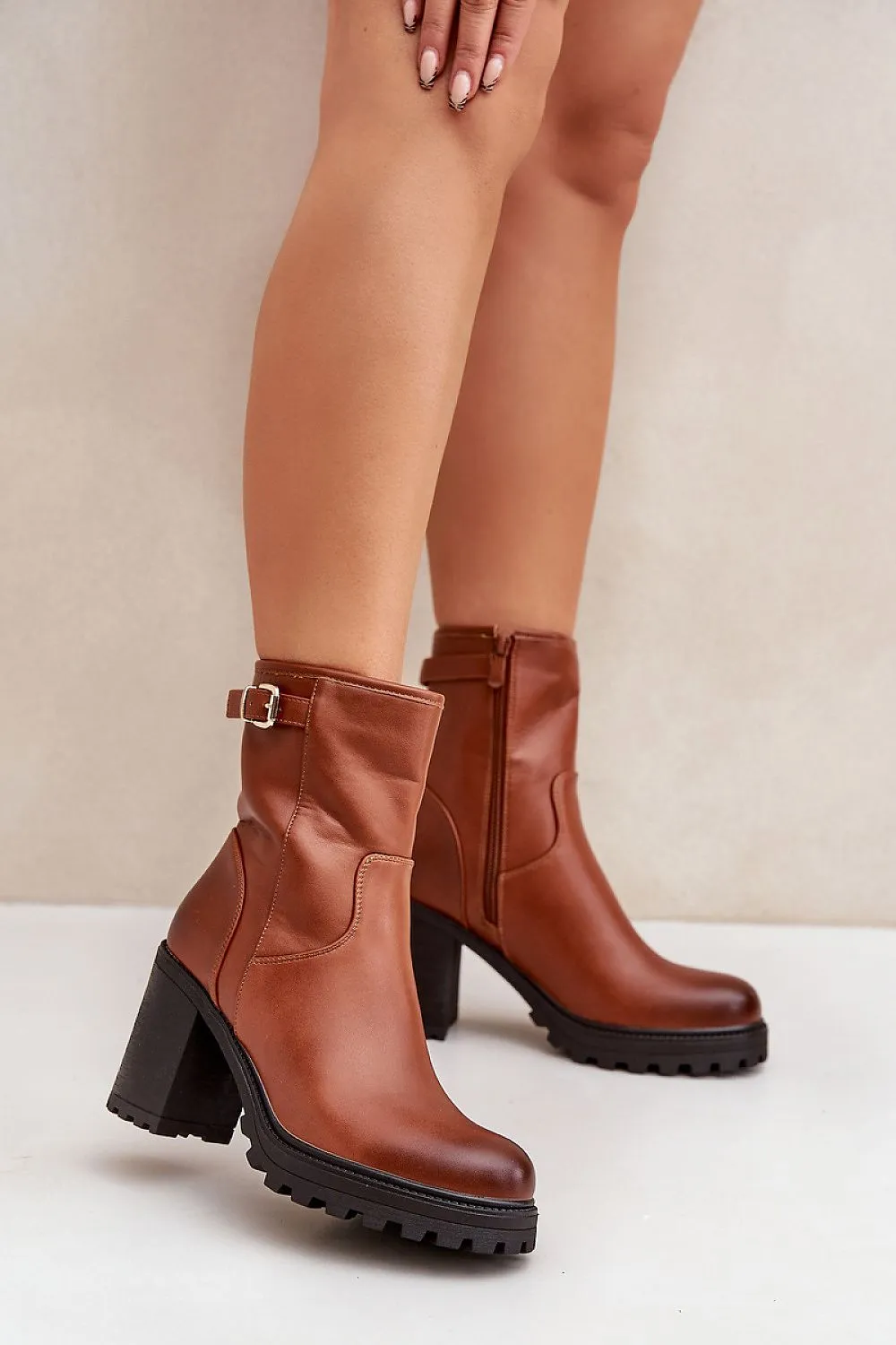 Heel boots