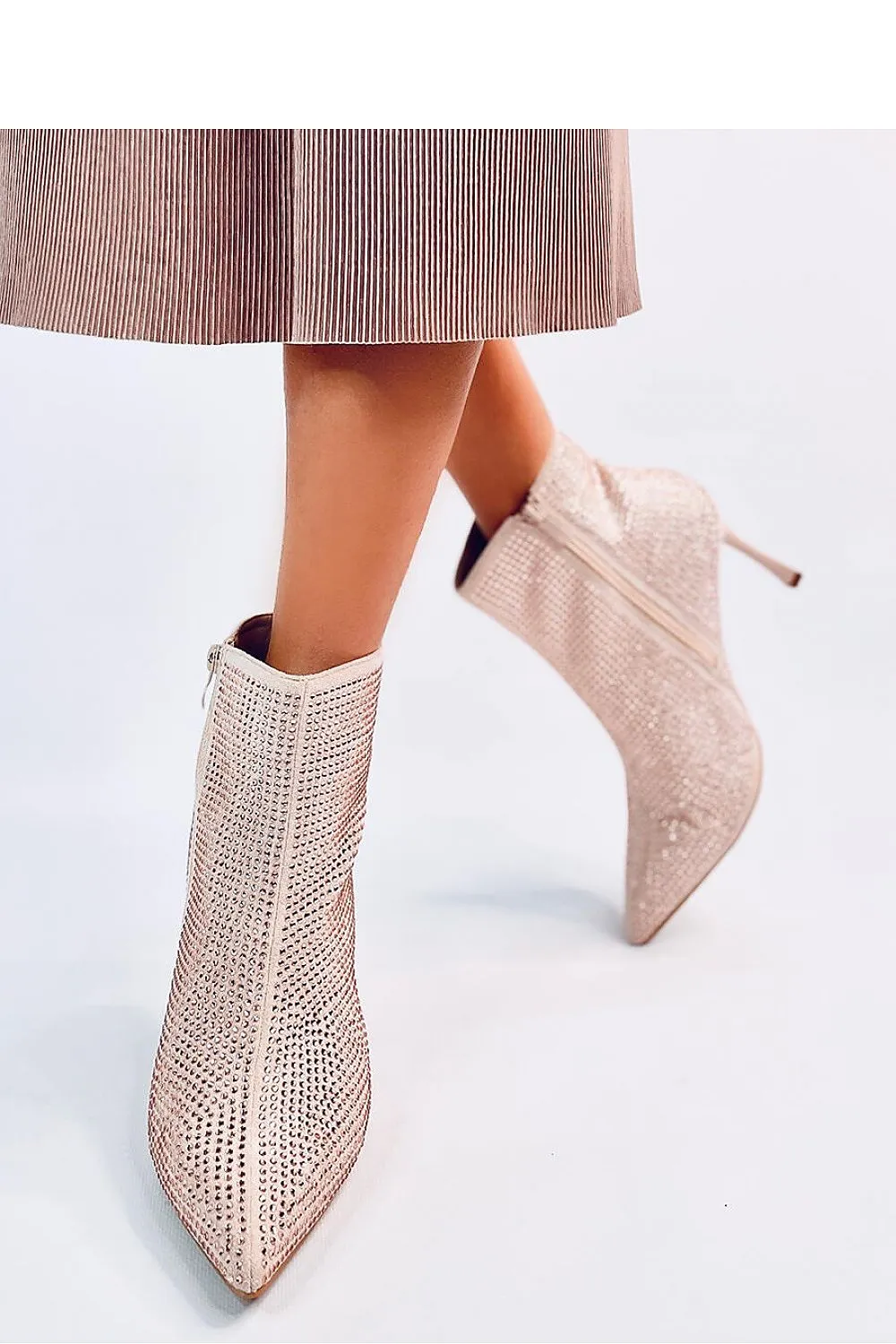 Heel boots