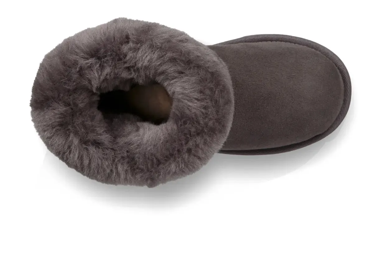 Kids' UGG Classic Short II – Cozy, Durable & Play-Ready