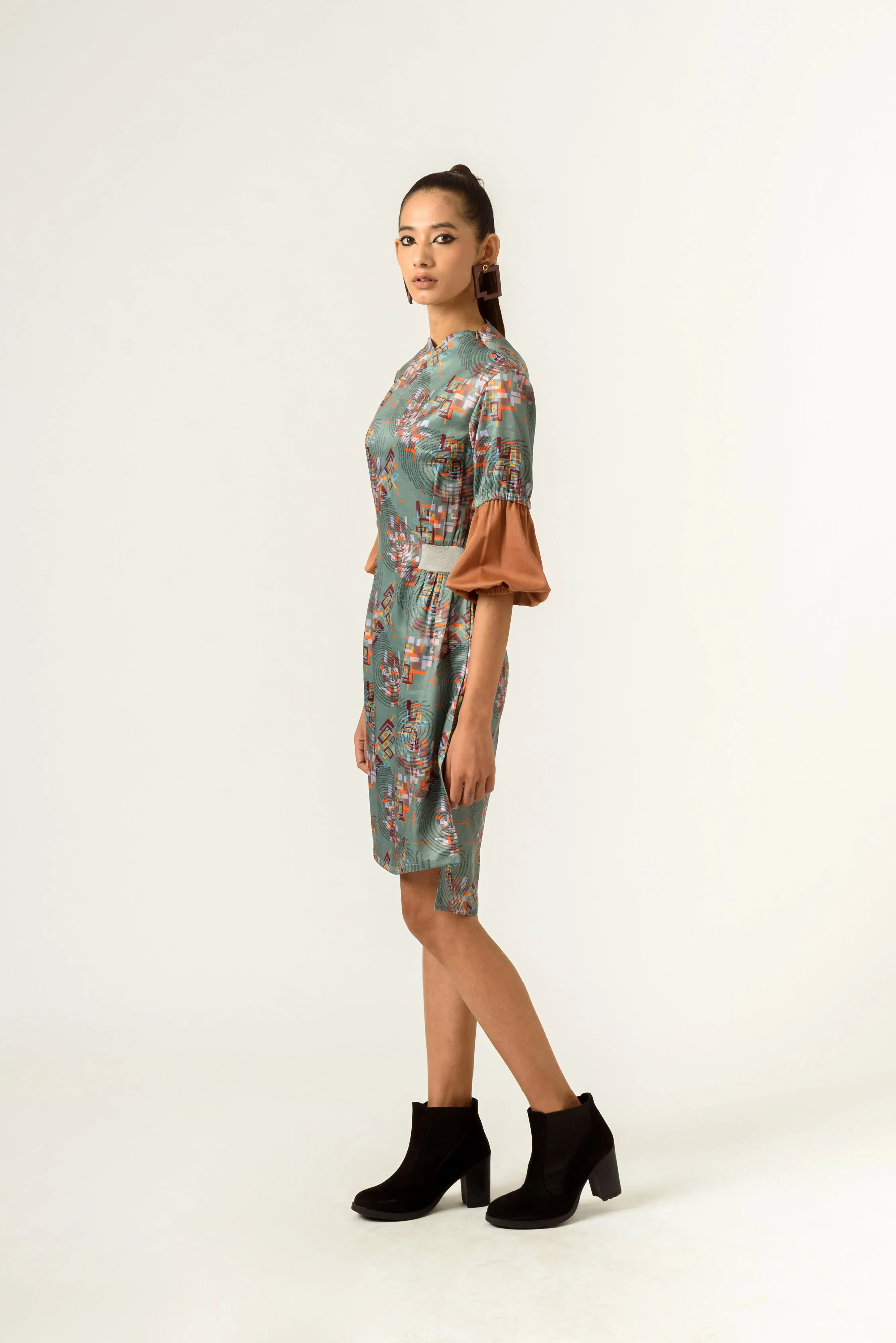 Longing Print Balloon Sleeves Fitted Dress