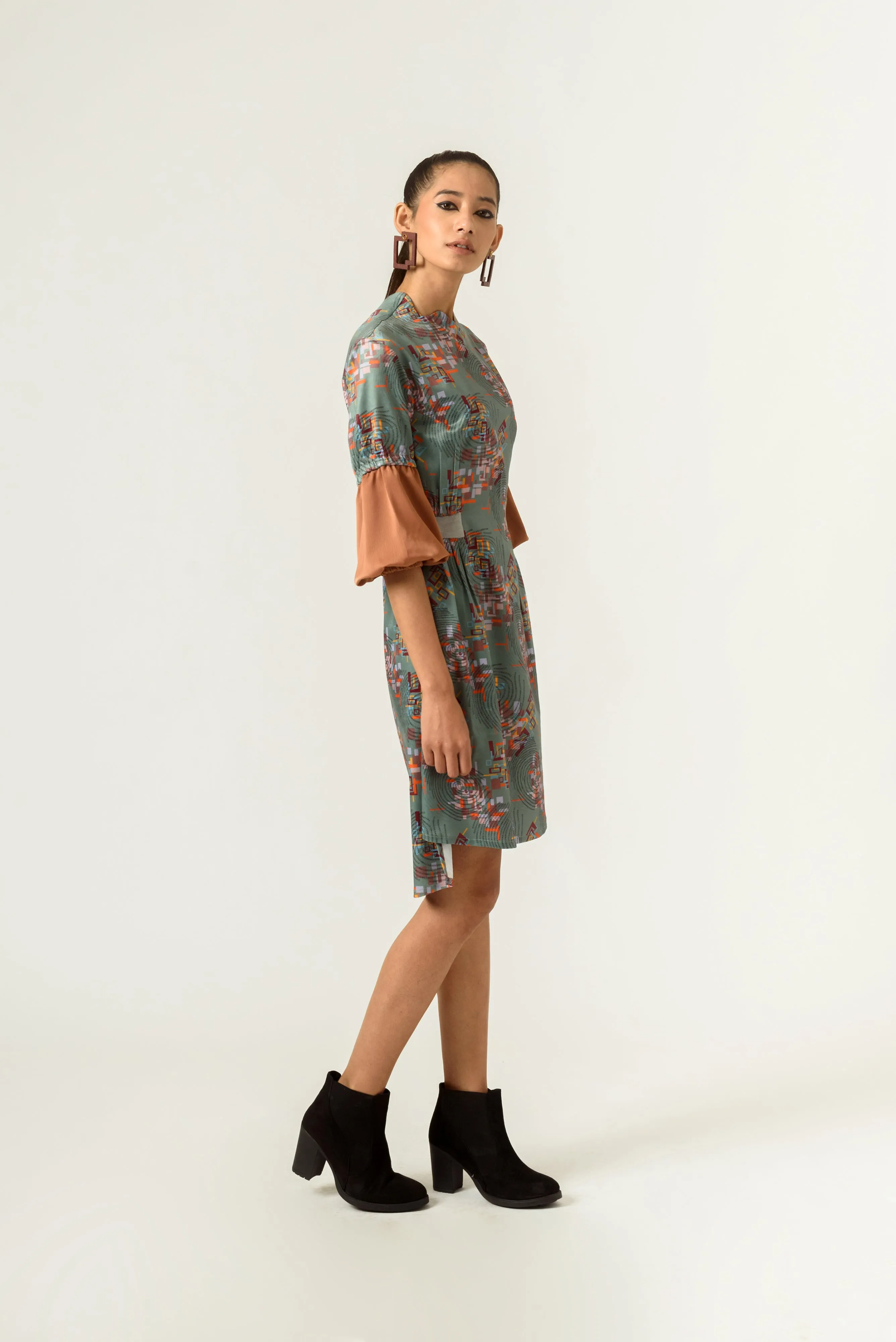 Longing Print Balloon Sleeves Fitted Dress