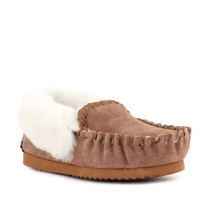 MOLLY MOCCASIN
