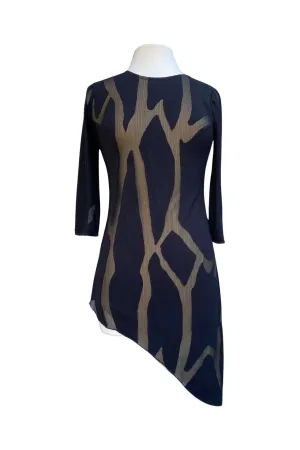 MYCLACrew Neckline Slanted Hem 3/4 Sheer Sleeve Tunic Top