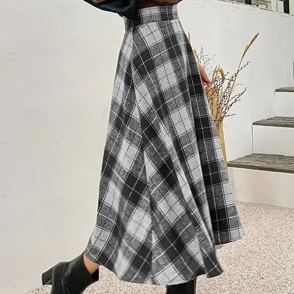New High Waist Plaid A-line Skirt Black and white