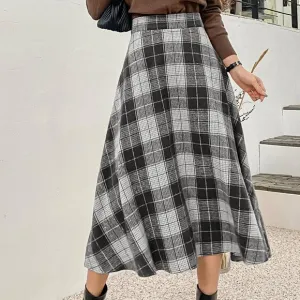 New High Waist Plaid A-line Skirt Black and white