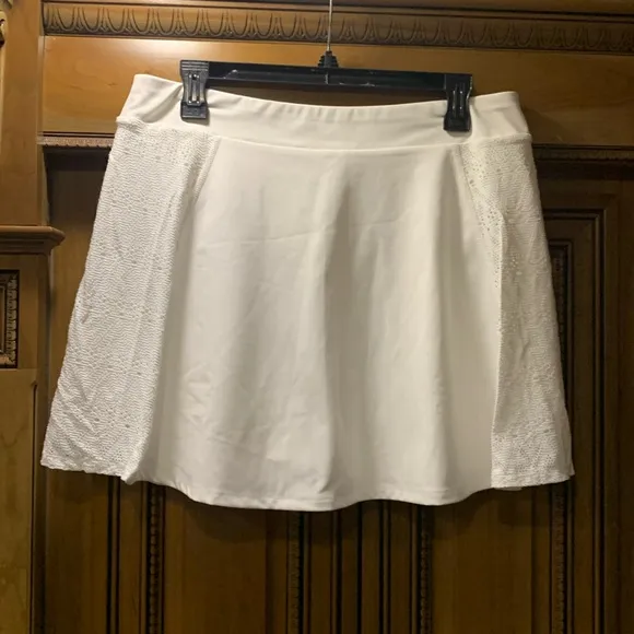 NWOT NZ ACTIVE by NIC ZOE Active Lace Skort in Paper White Size Large