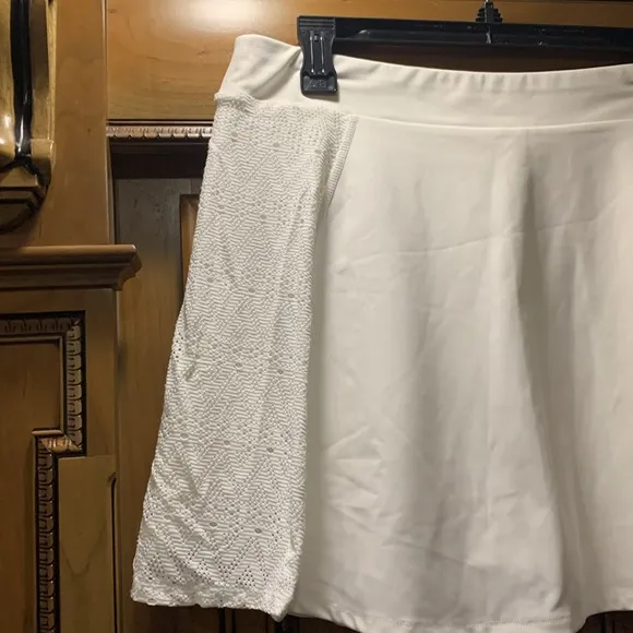 NWOT NZ ACTIVE by NIC ZOE Active Lace Skort in Paper White Size Large