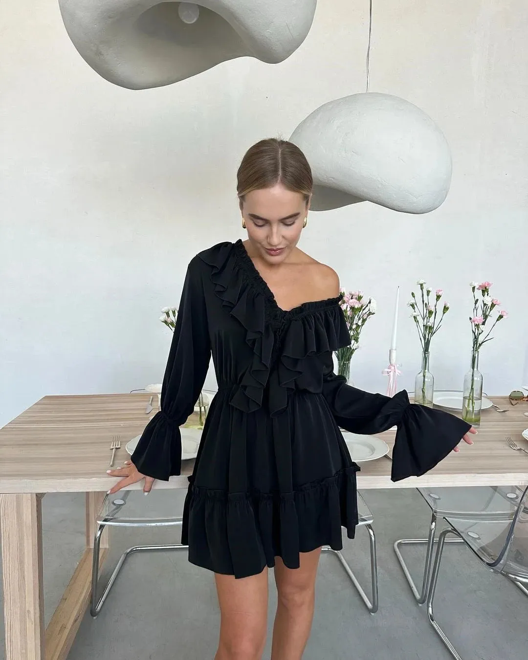 Obsidian Phoenix Luxury Ruffled V-Neck White Mini Dress - Elegant Long Sleeve High-Waist Lace-Up Bandage Dress for Women