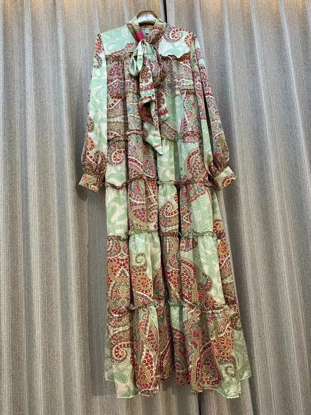Retro Lantern Sleeve Bow Stand Collar Dress