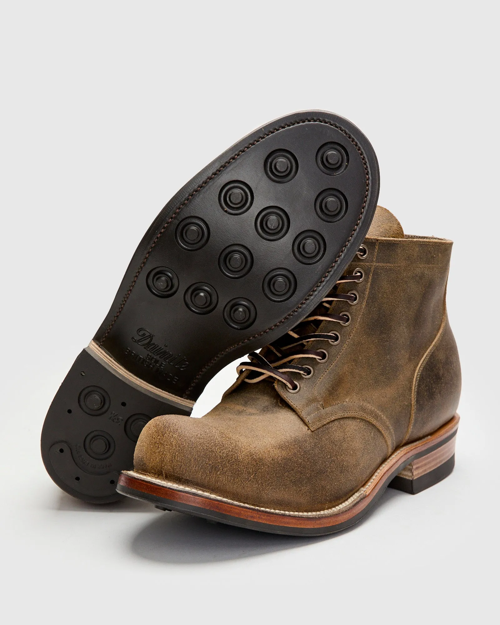 Service Boot 310 in Antique Waxy Commander