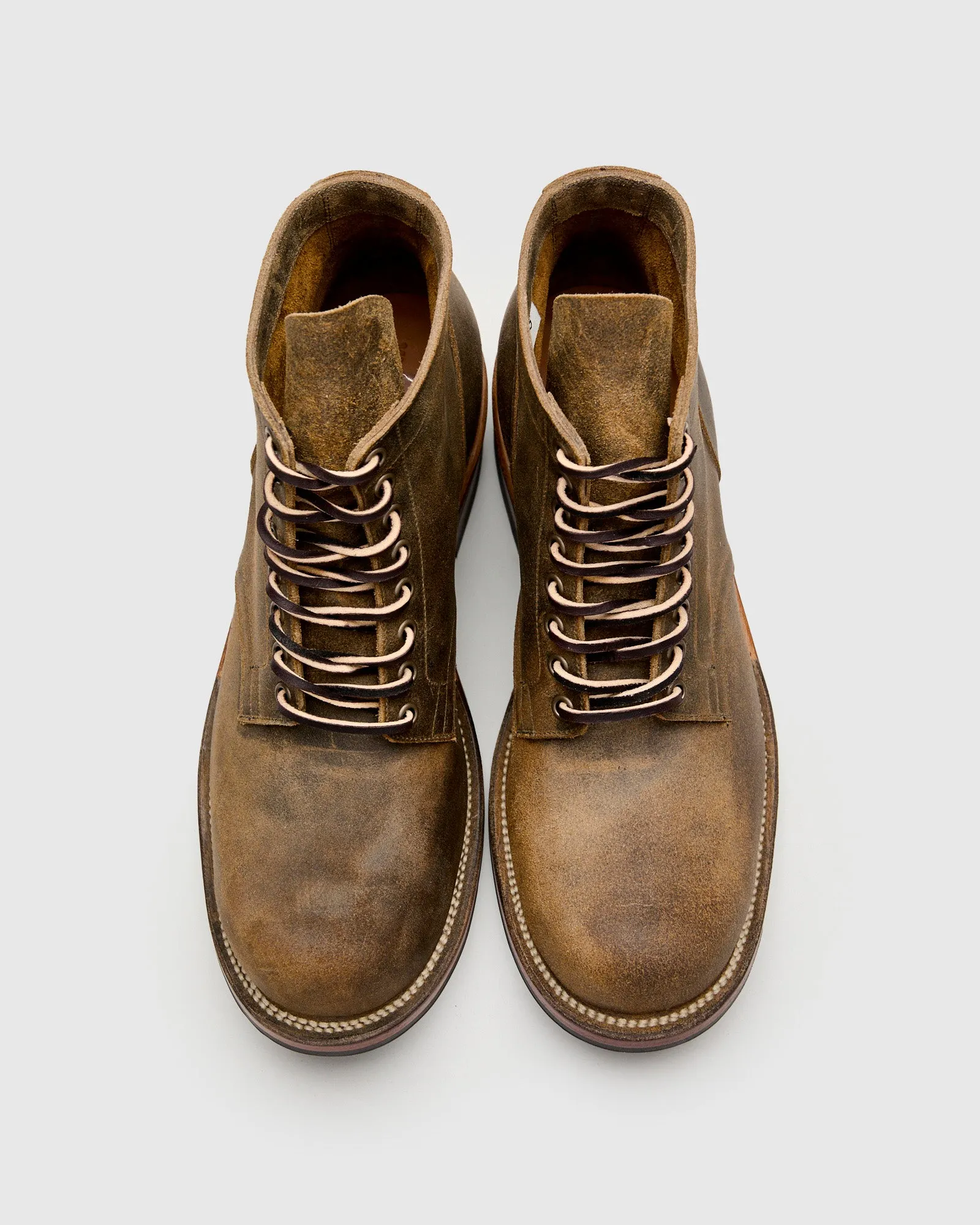 Service Boot 310 in Antique Waxy Commander