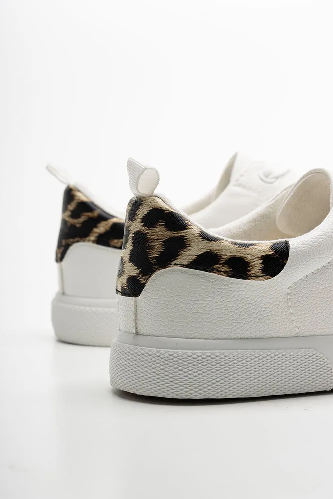 Sneaker White